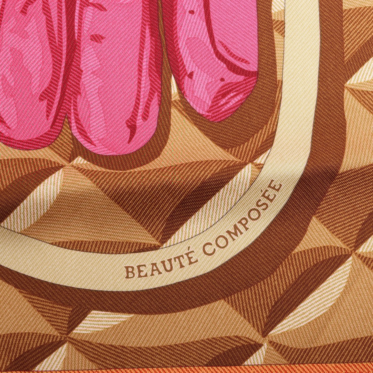 Hermès Hermès Carré 90 "BEAUTE COMPOSEE" Silk handkerchief in Orange Oranje