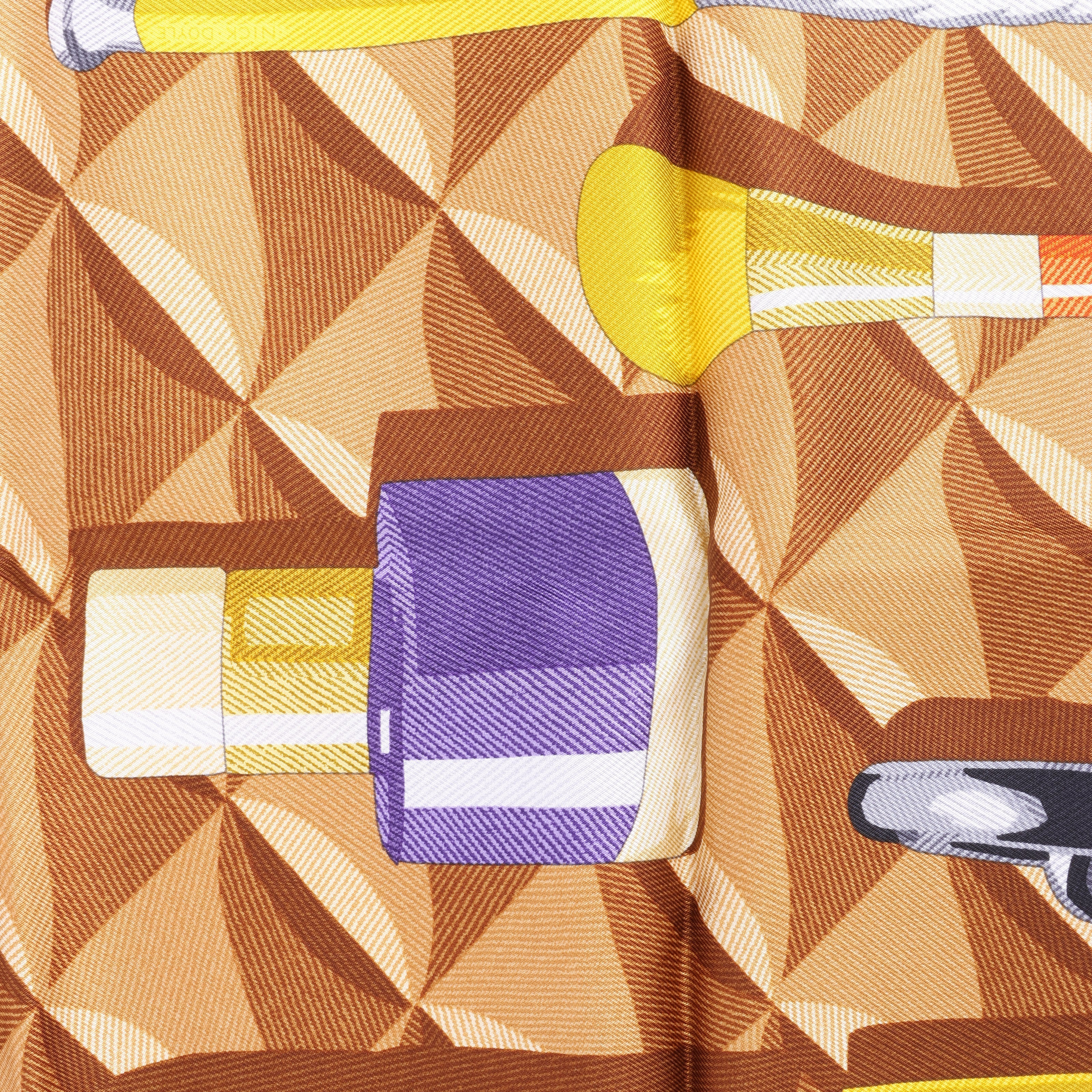 Hermès Hermès Carré 90 "BEAUTE COMPOSEE" Silk handkerchief in Orange Oranje