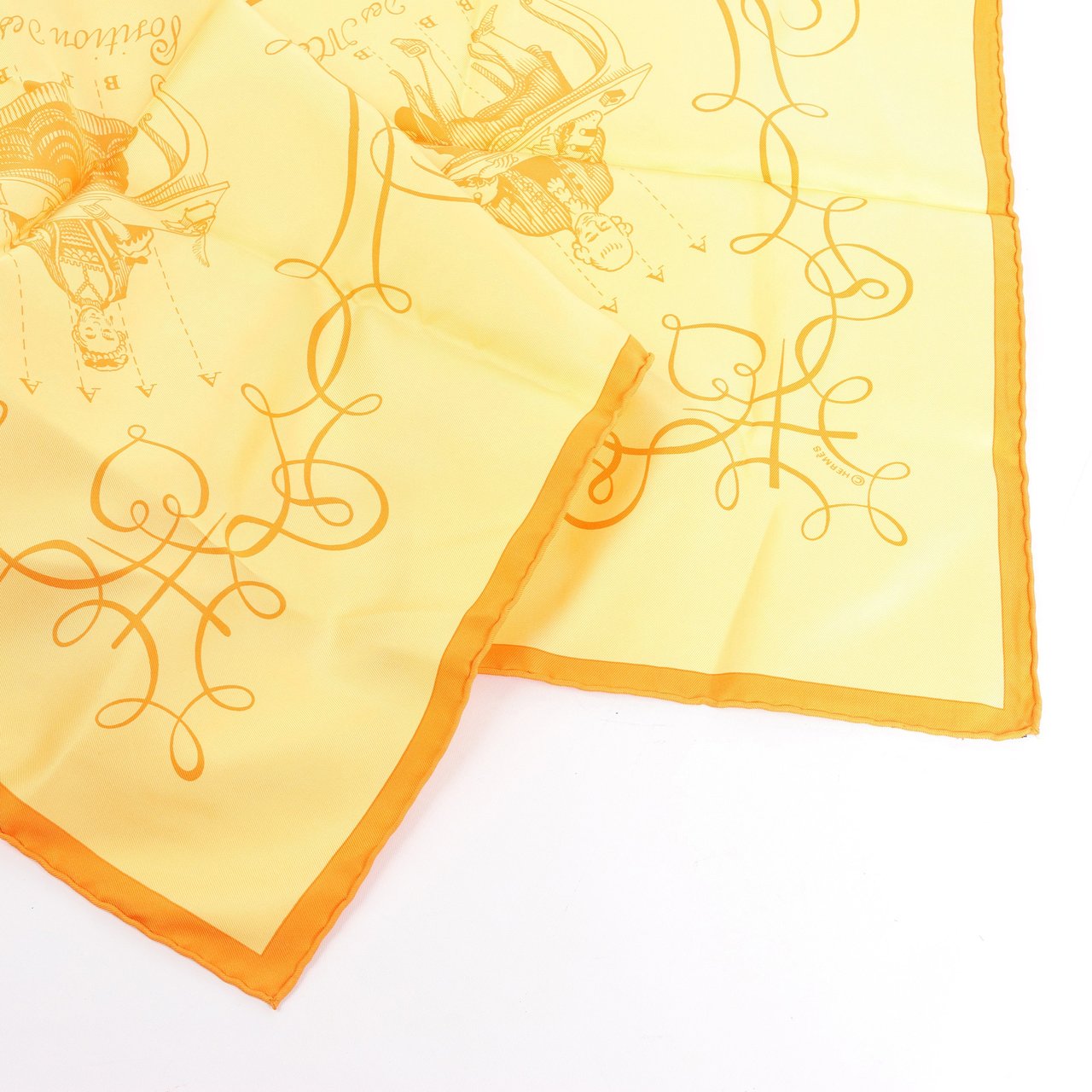 Hermès Hermès Carré 90 "L'ART D'ECRIRE" Silk handkerchief in Yellow Geel