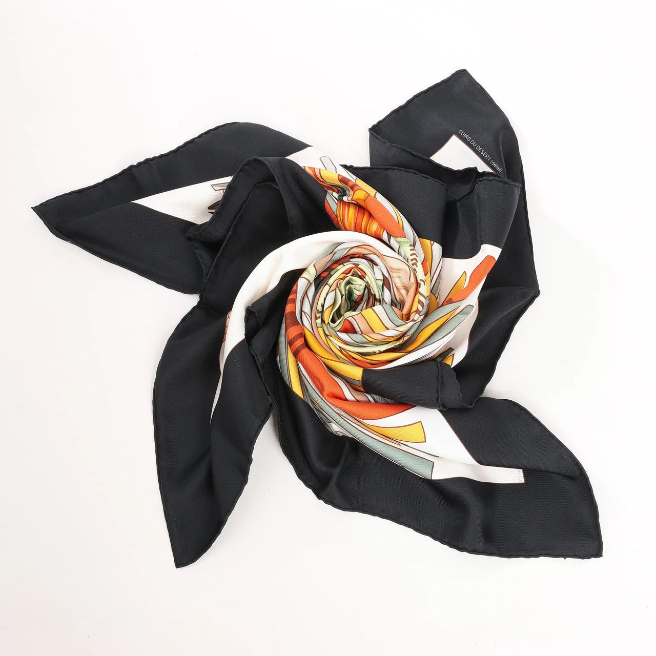 Hermès Hermès Carré 90 "CUIRS DU DESERT" Silk handkerchief in Black x Orange Divers