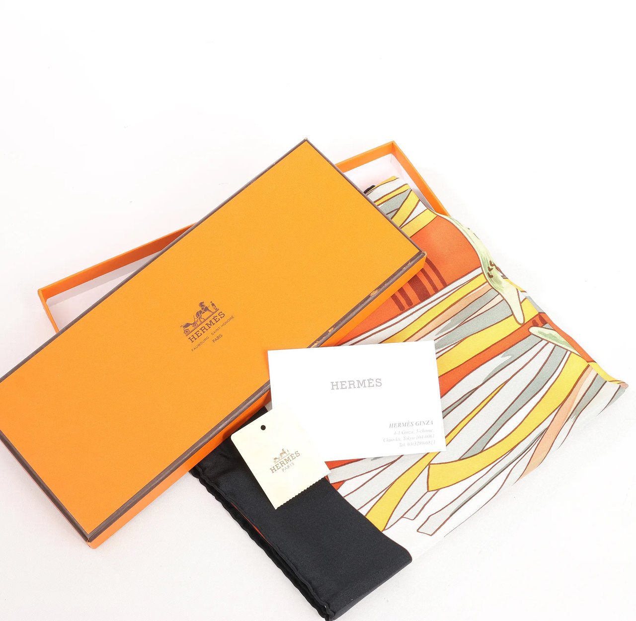 Hermès Hermès Carré 90 "CUIRS DU DESERT" Silk handkerchief in Black x Orange Divers