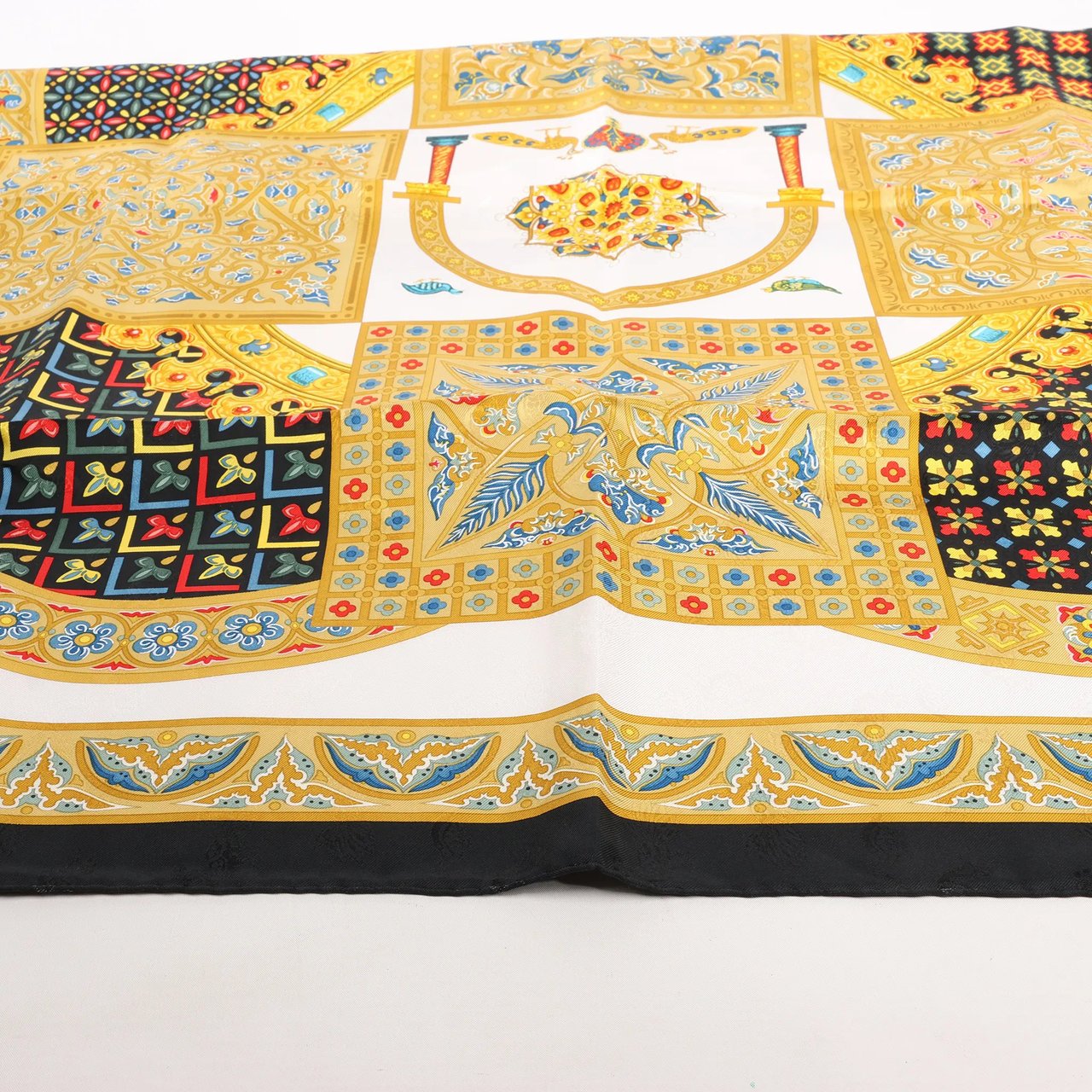 Hermès Hermès Carré 90 "CIELS BYZANTINS" Silk handkerchief in Black x Gold Divers
