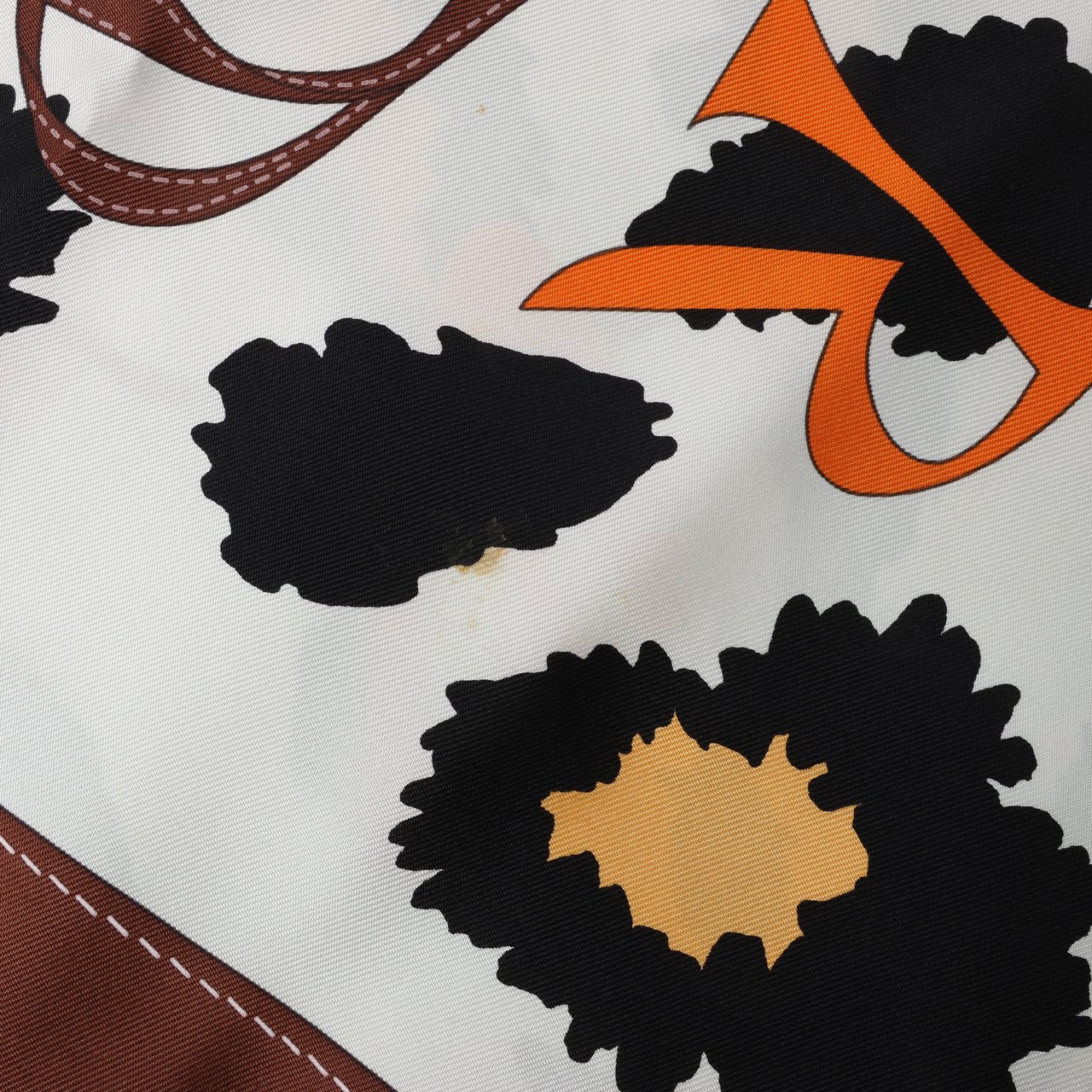 Hermès Hermès Carré 90 "Monsieur et Madame" Silk handkerchief in Brown Bruin