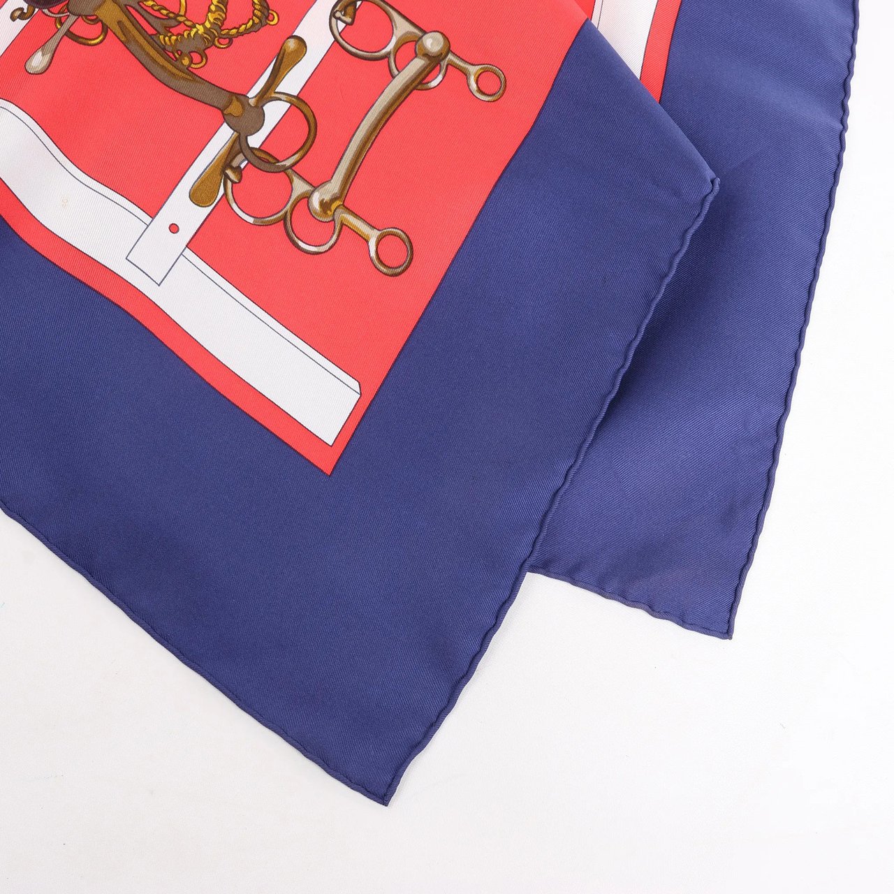 Hermès Hermès Carré 90 "MORS&FILETS" Silk handkerchief in Red x Navy Blue Rood