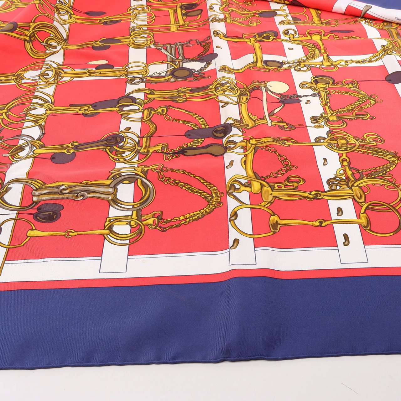 Hermès Hermès Carré 90 "MORS&FILETS" Silk handkerchief in Red x Navy Blue Rood