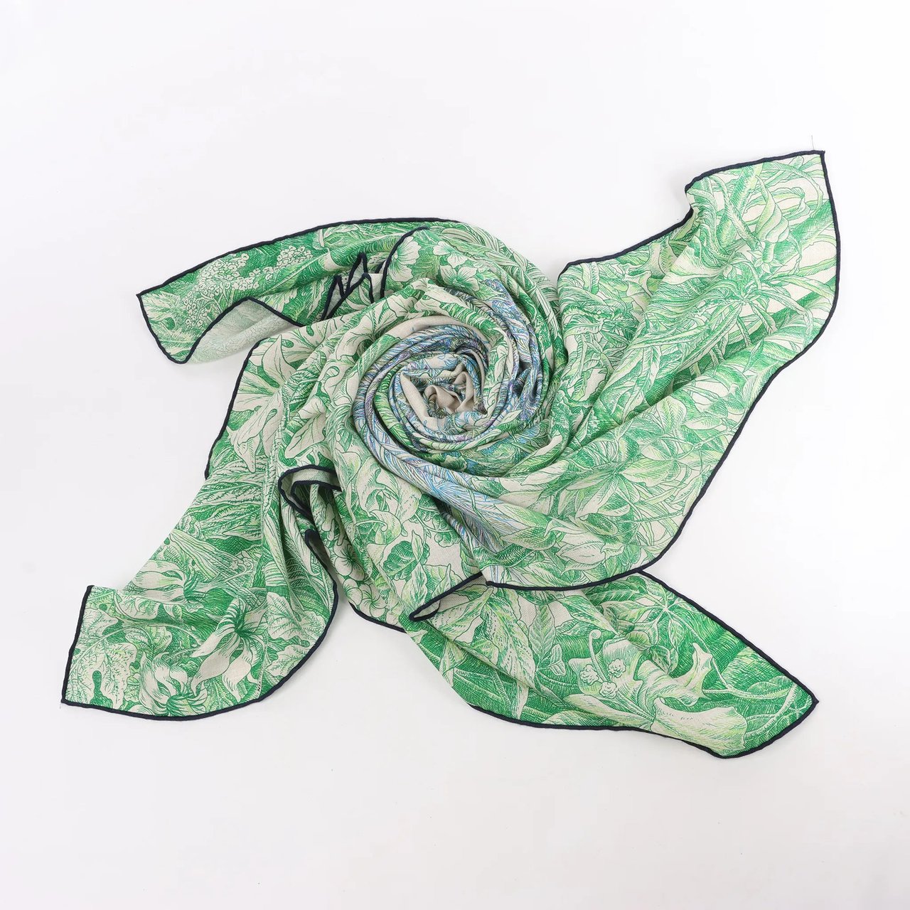 Hermès Hermès Carré Geant "BOTANICO DI PALERMO" Cashmere and Silk Scarf in Green Groen