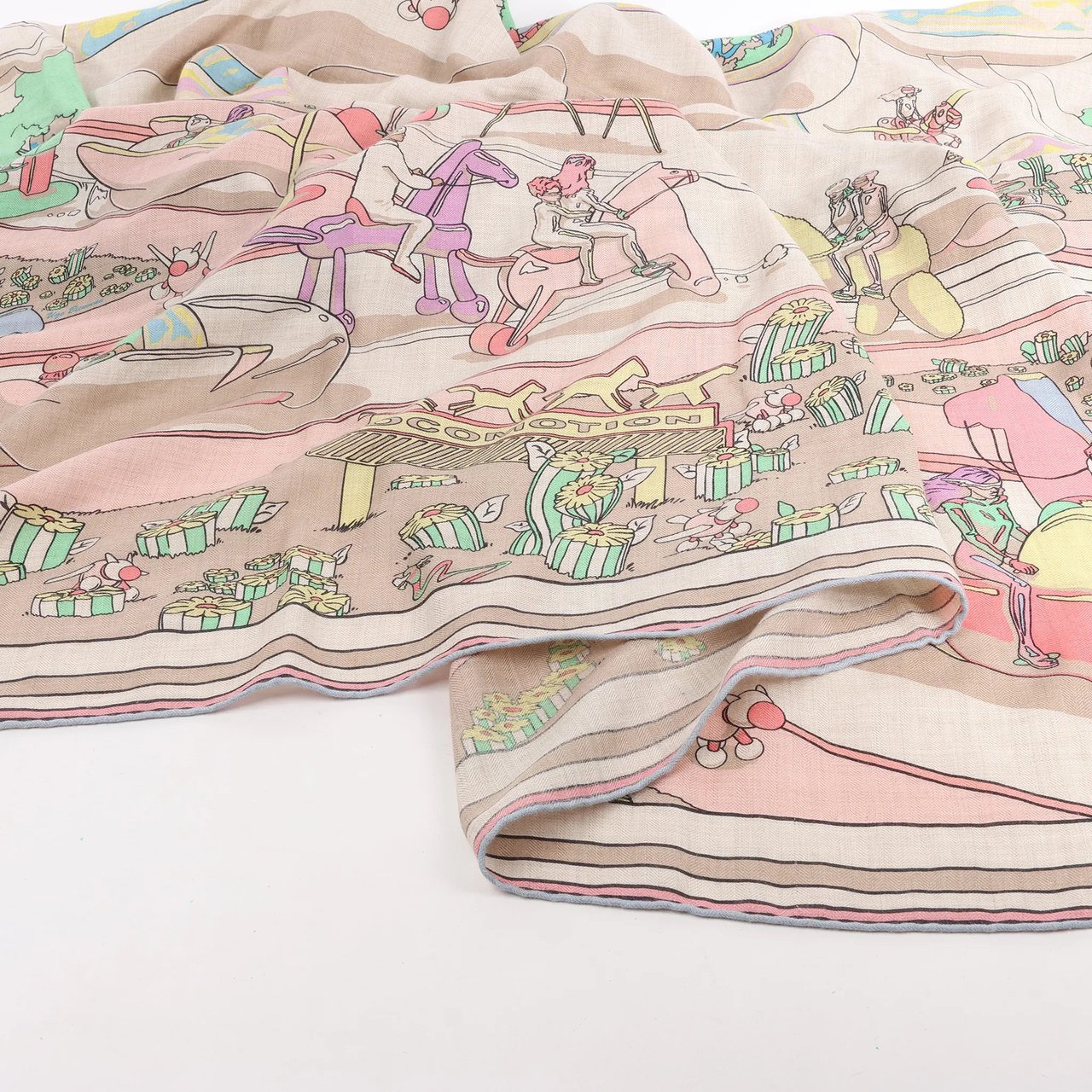 Hermès Hermès Carré Geant "LOCOMOTION" Cashmere and Silk Scarf in Beige Beige