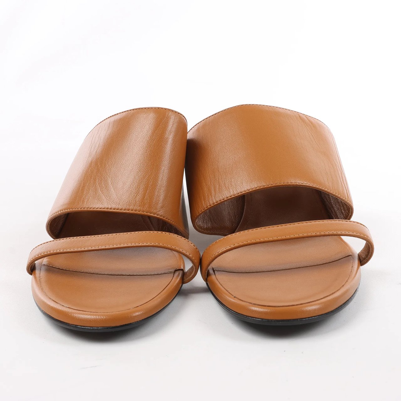 Hermès HERMES Cornelia Leather Sandals in Brown, Size 39 EU Bruin
