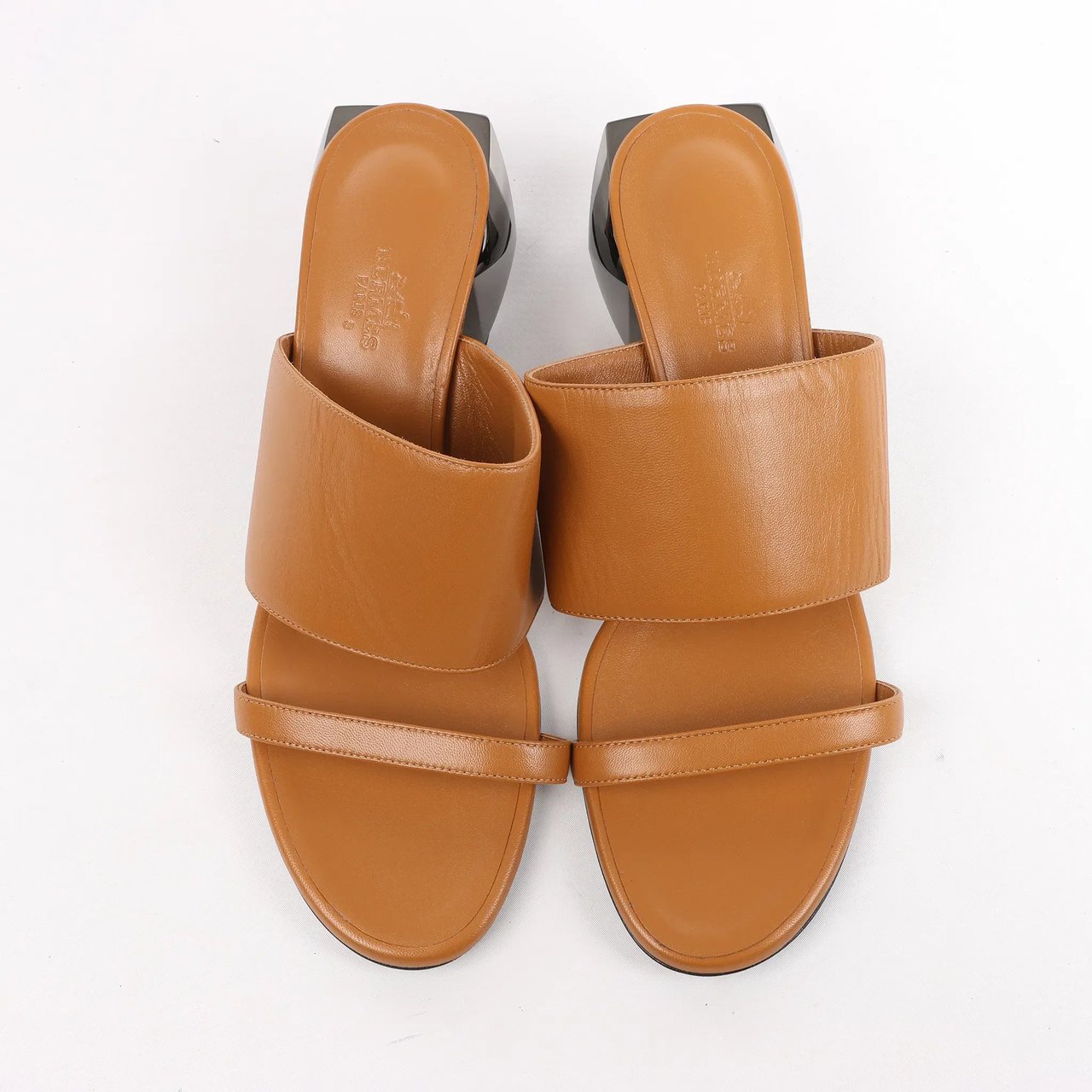 Hermès HERMES Cornelia Leather Sandals in Brown, Size 39 EU Bruin