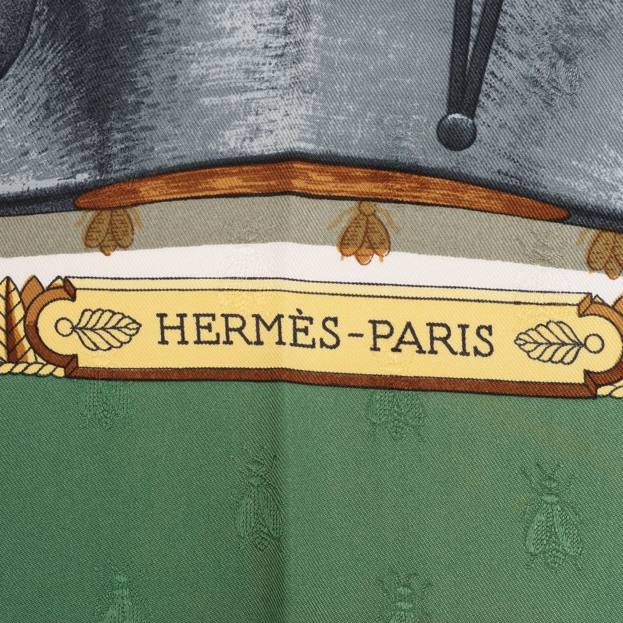 Hermès Hermès Carré 90 "NAPOLEON" Silk handkerchief in Green Roze