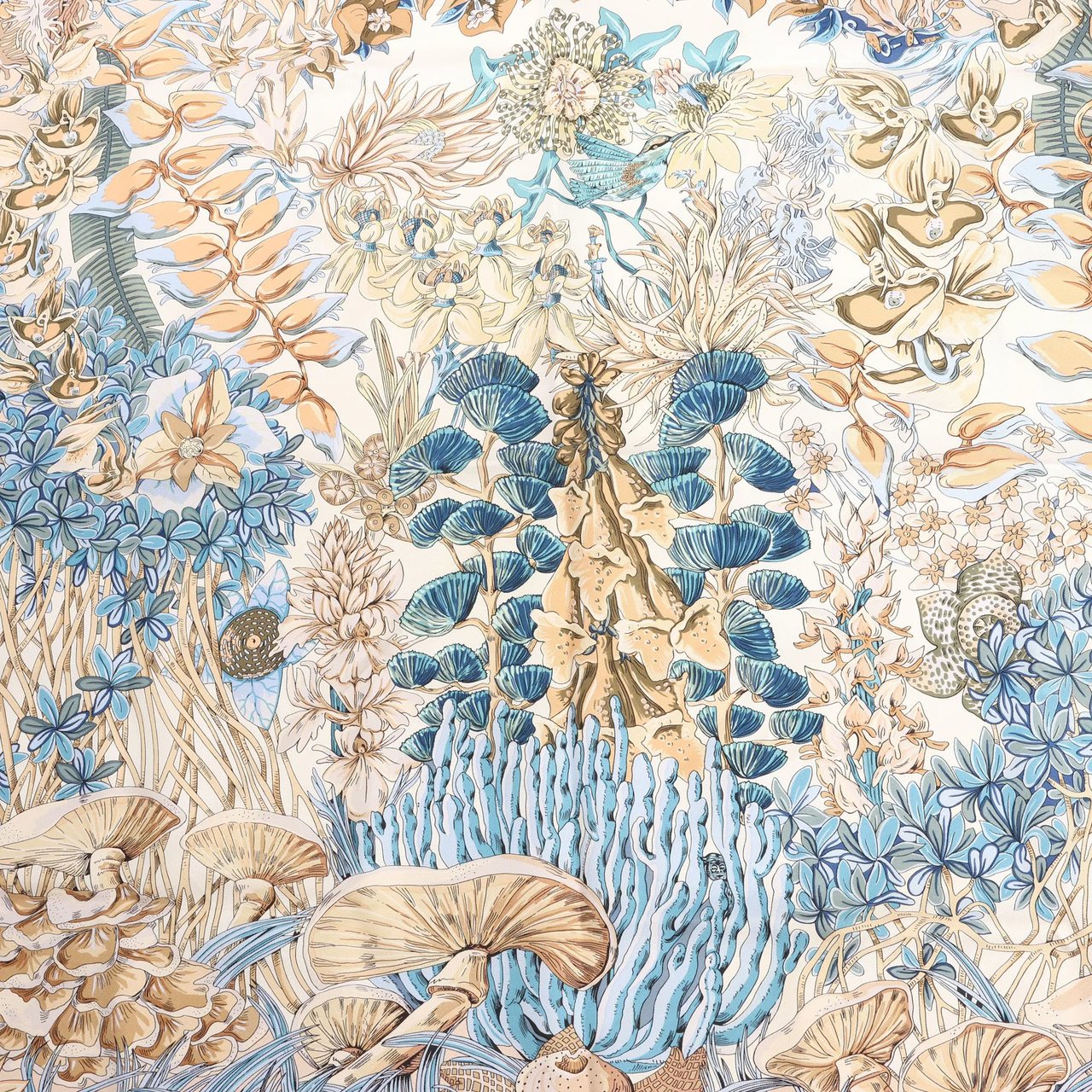 Hermès Hermès Carré 90 "LIle Deserte" Silk handkerchief in Beige Beige