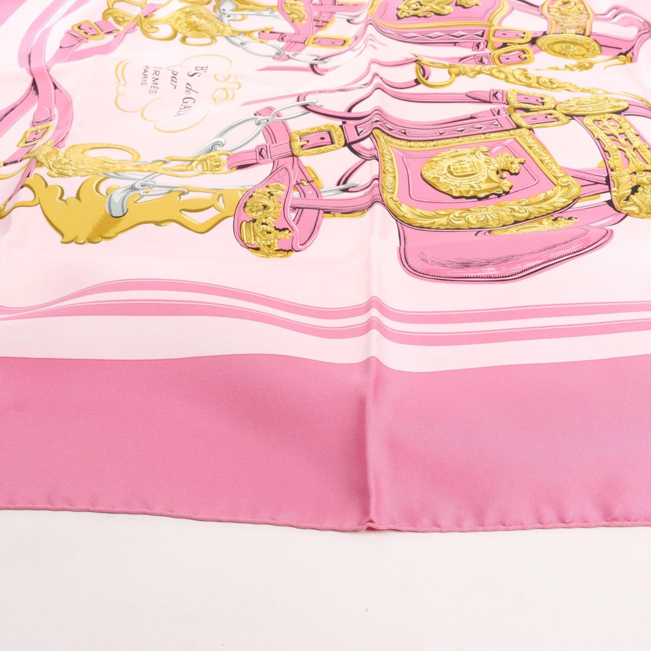 Hermès Hermès Carré 90 "BRIDES de GALA" Silk handkerchief in Pink Roze