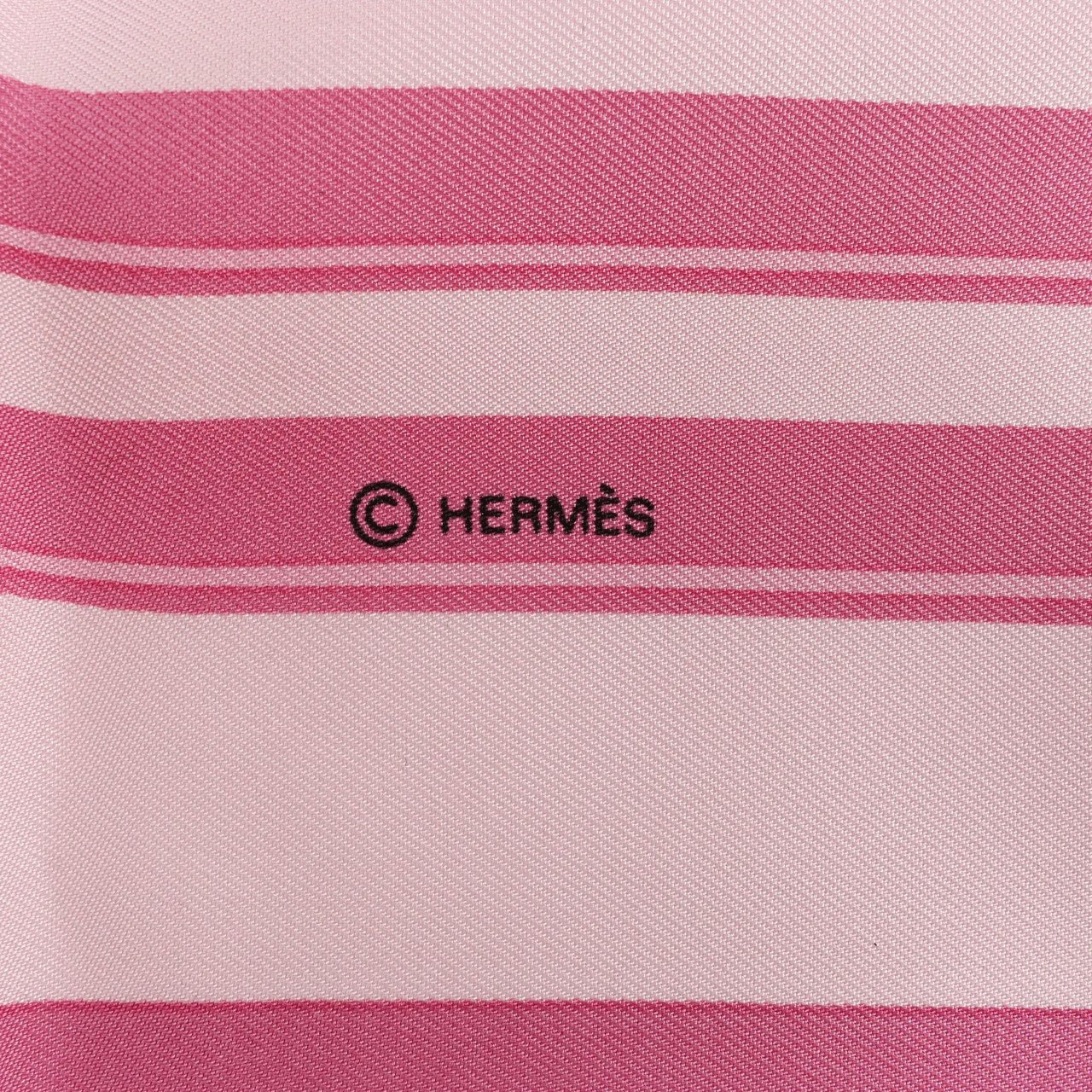 Hermès Hermès Carré 90 "BRIDES de GALA" Silk handkerchief in Pink Roze