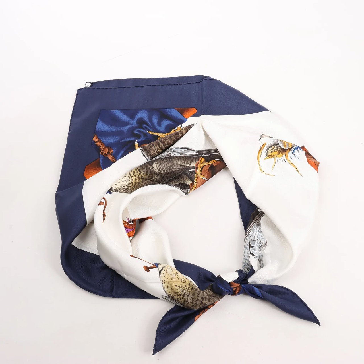 Hermès Hermès Carré 90 "Chasse a Vol falconry" Silk handkerchief in Navy Blue Blauw