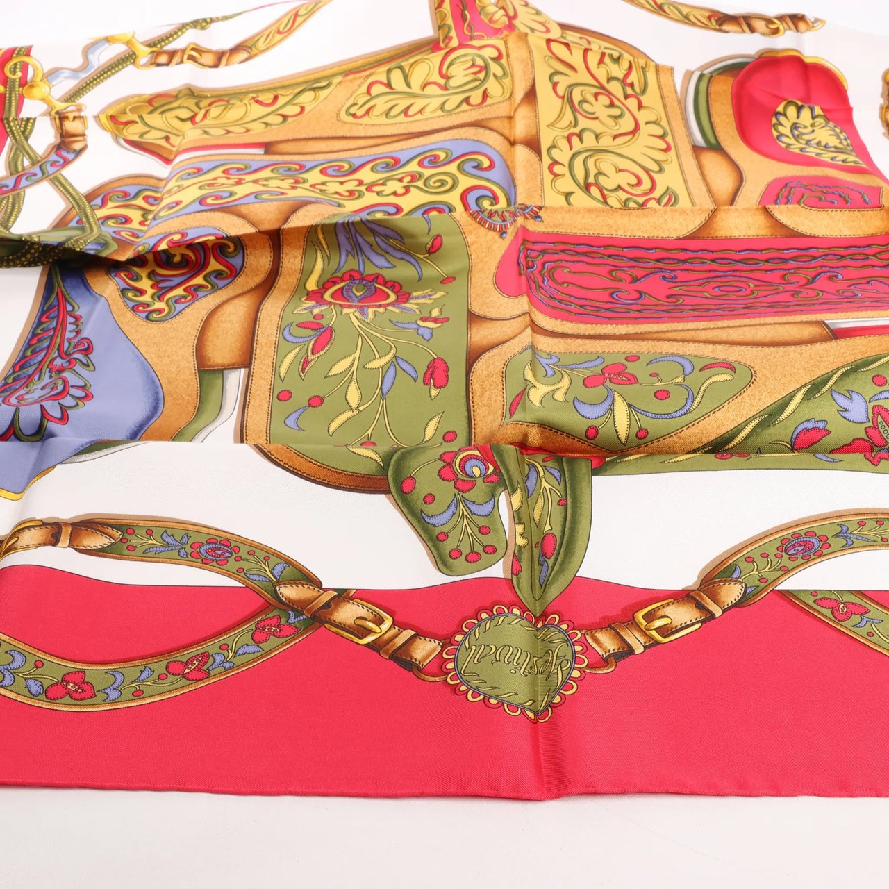 Hermès Hermès Carré 90 "Festival des Amazones" Silk handkerchief in Red Divers