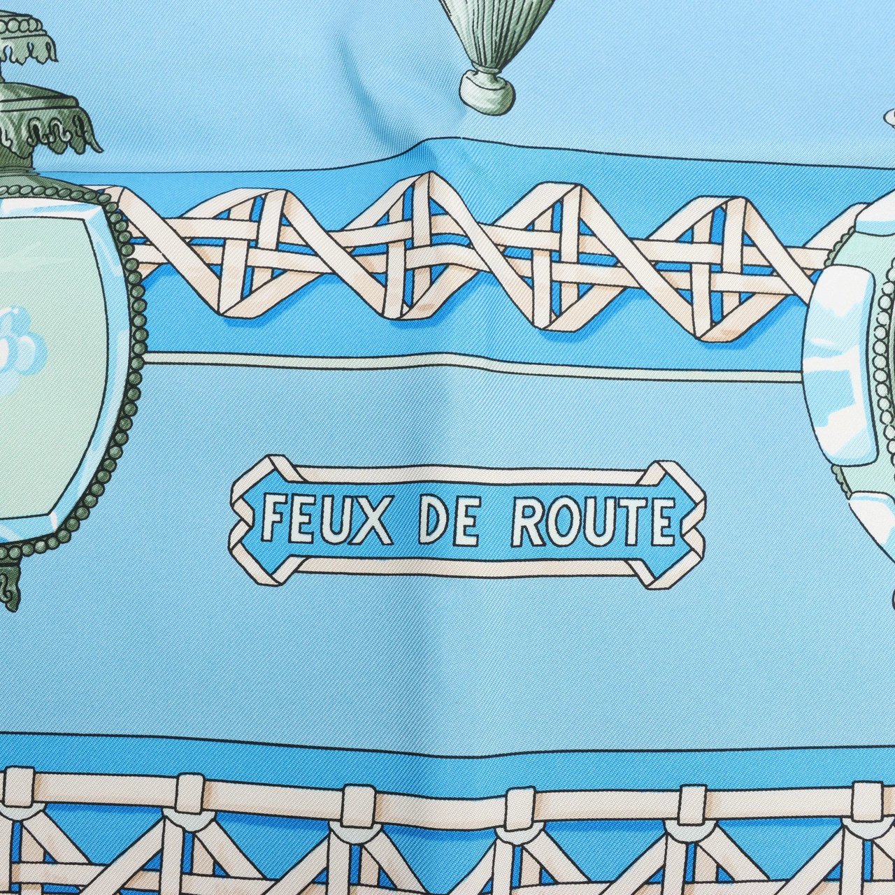 Hermès Hermès Carré 90 "FEUX DE ROUTE" Silk handkerchief in Blue Blauw