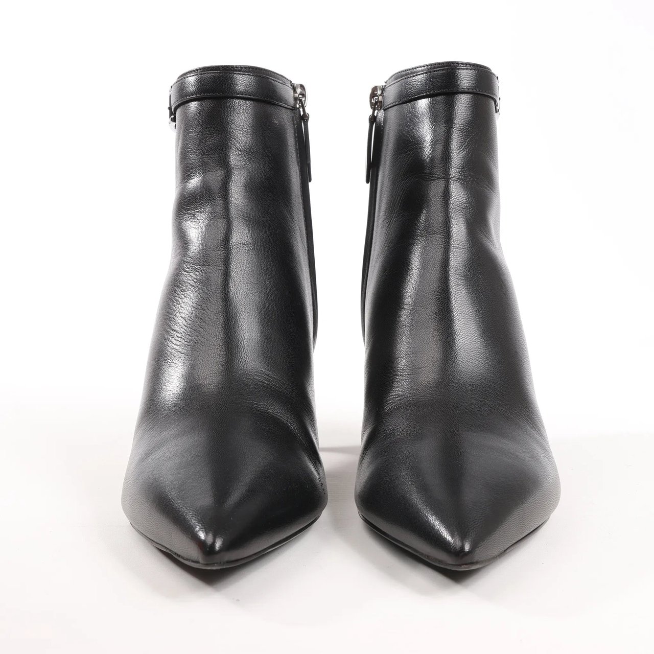 Hermès Hermes Leather Ankle Boots in Black, Size 38.5 EU Zwart