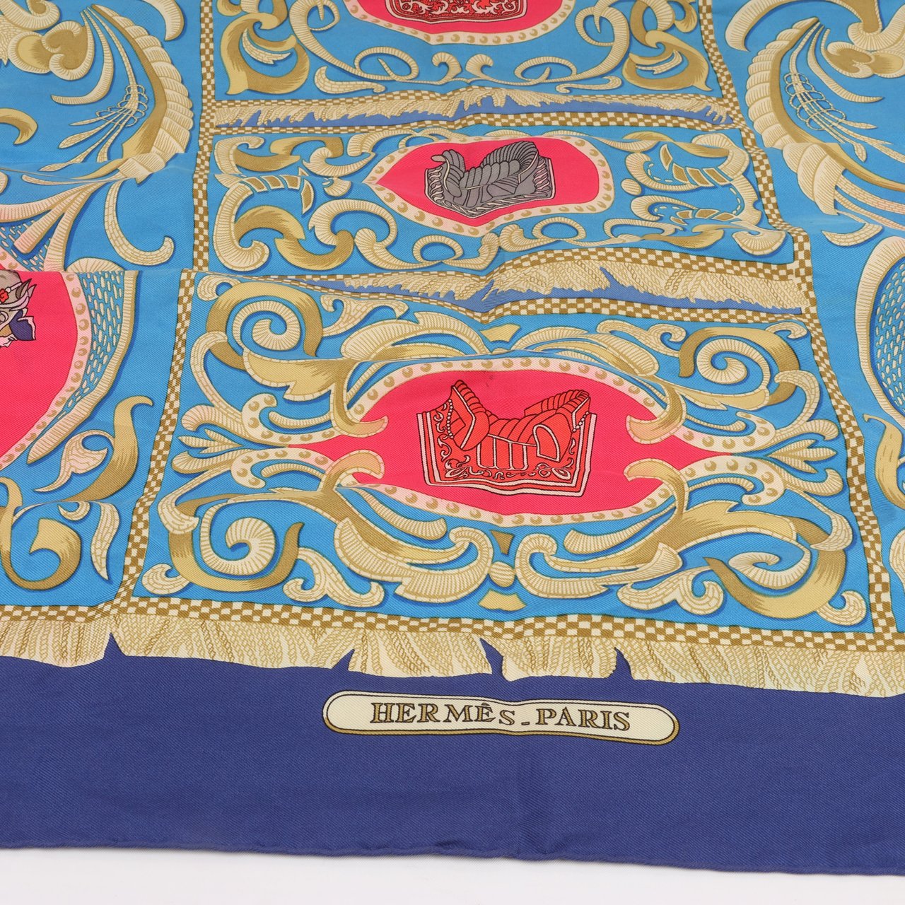 Hermès Hermès Carré 90 "LA PRESENTATION" Silk handkerchief in Navy Blue Divers