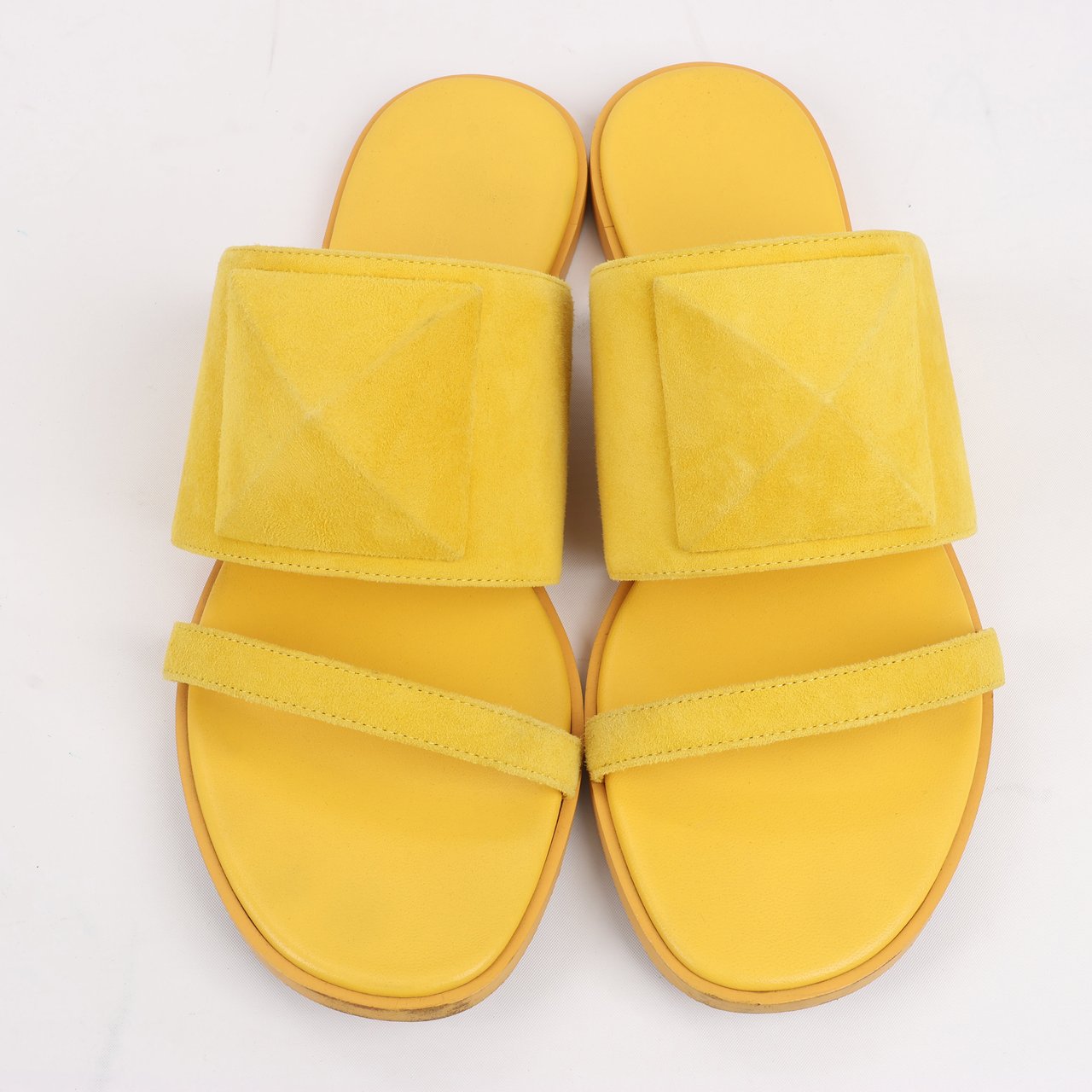 Hermès HERMES Kaia Suede Sandals in Yellow Gold, Size 36.5 EU Geel