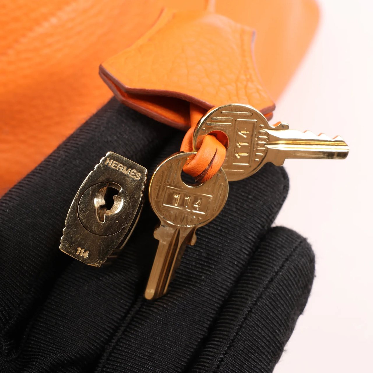 Hermès HERMES Bolide 35 Taurillon Clemence Handbag in Orange □G:2003 Oranje