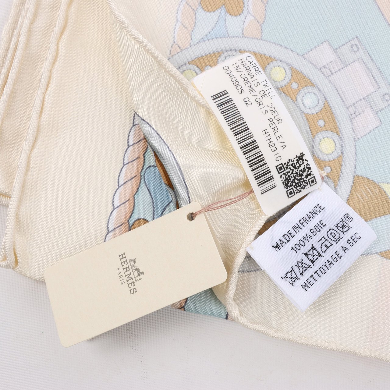 Hermès Hermes Carré 90 "HARNAIS DE COEUR" Silk handkerchief in Multicolor Divers