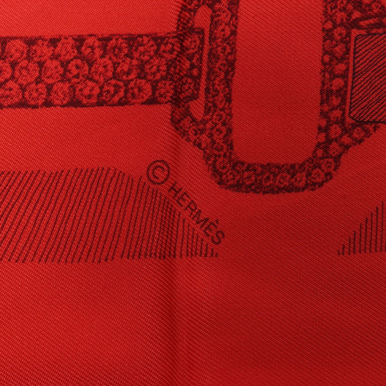 Hermès Hermès Carré 90 "ETVDE POVR VNE PARVRE DE GALA" Silk handkerchief in Red Rood