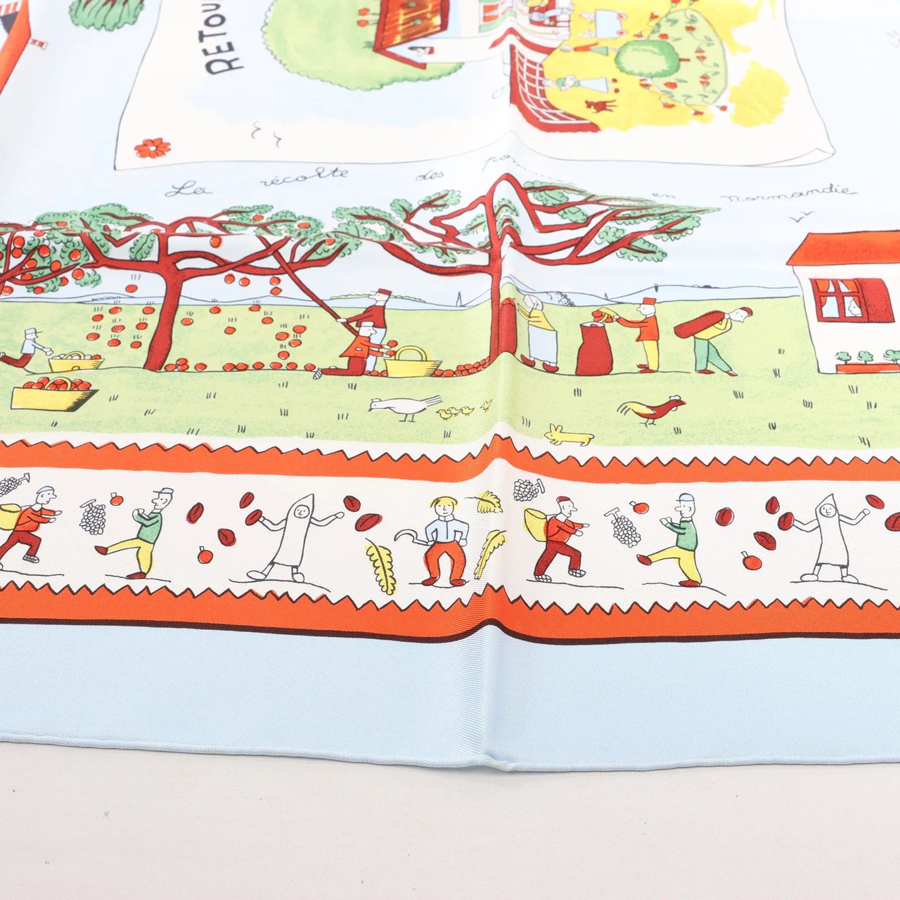 Hermès Hermès Carré 90 "RETOUR A LA TERRE" Silk handkerchief in Light Blue Blauw