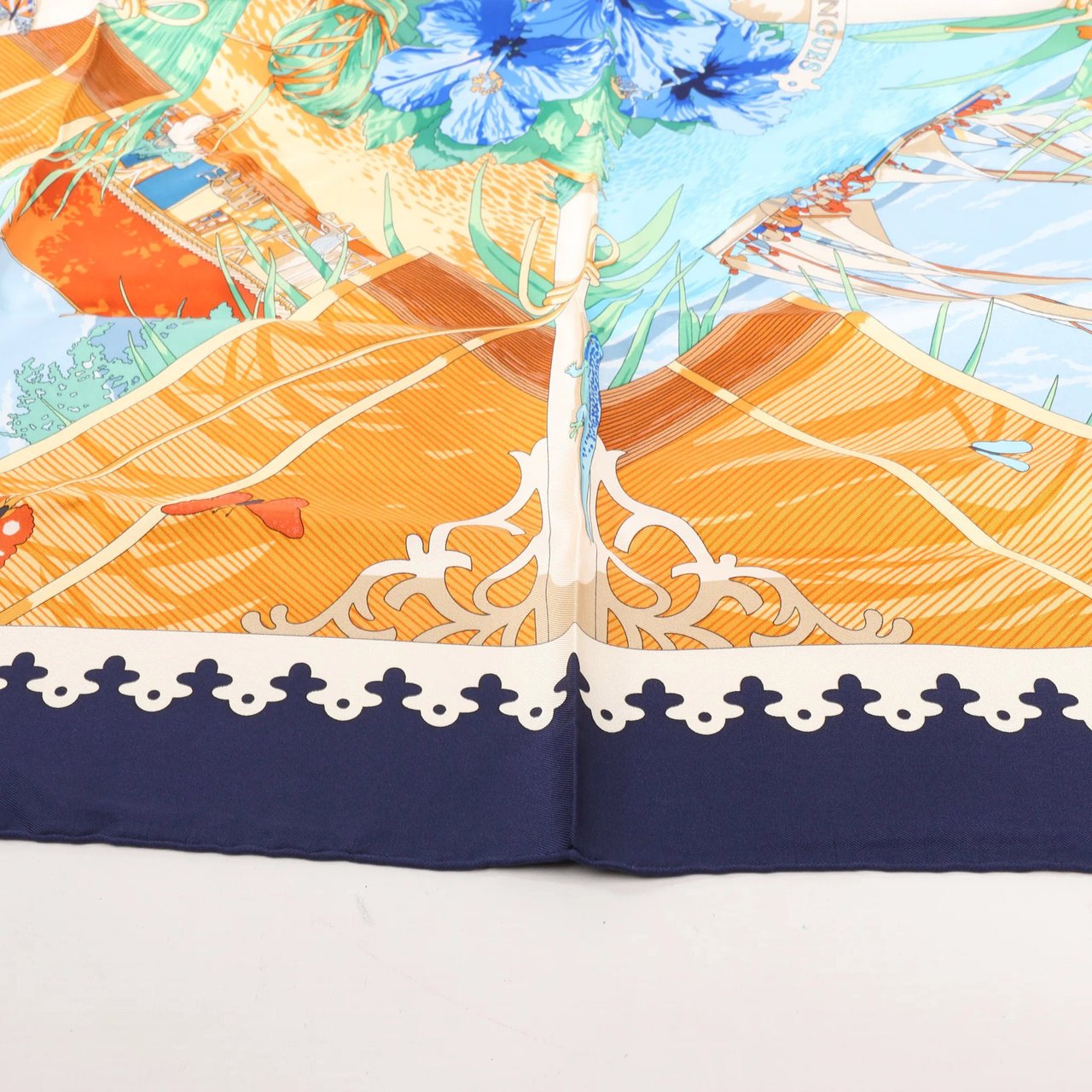 Hermès Hermès Carré 90 "VARANGUES" Silk handkerchief in Navy Blue x Orange Oranje