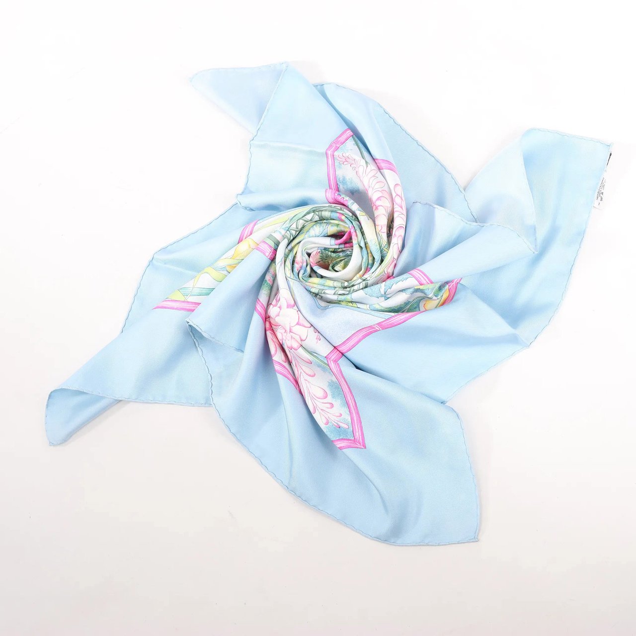 Hermès Hermès Carré 90 "GIVERny" Silk handkerchief in Light Blue Blauw