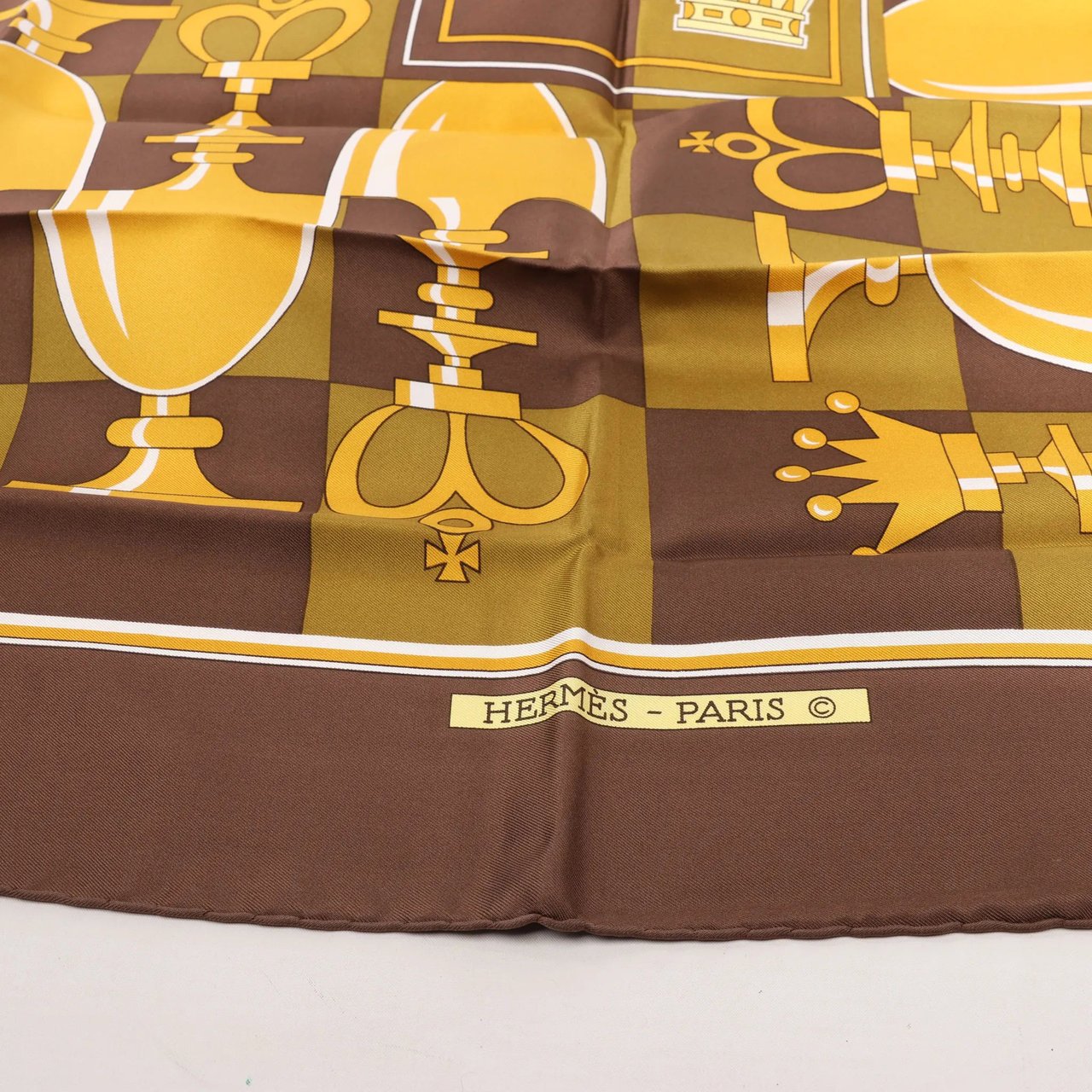 Hermès Hermès Carré 90 "ÉCHIQUIER" Silk handkerchief in Brown Bruin