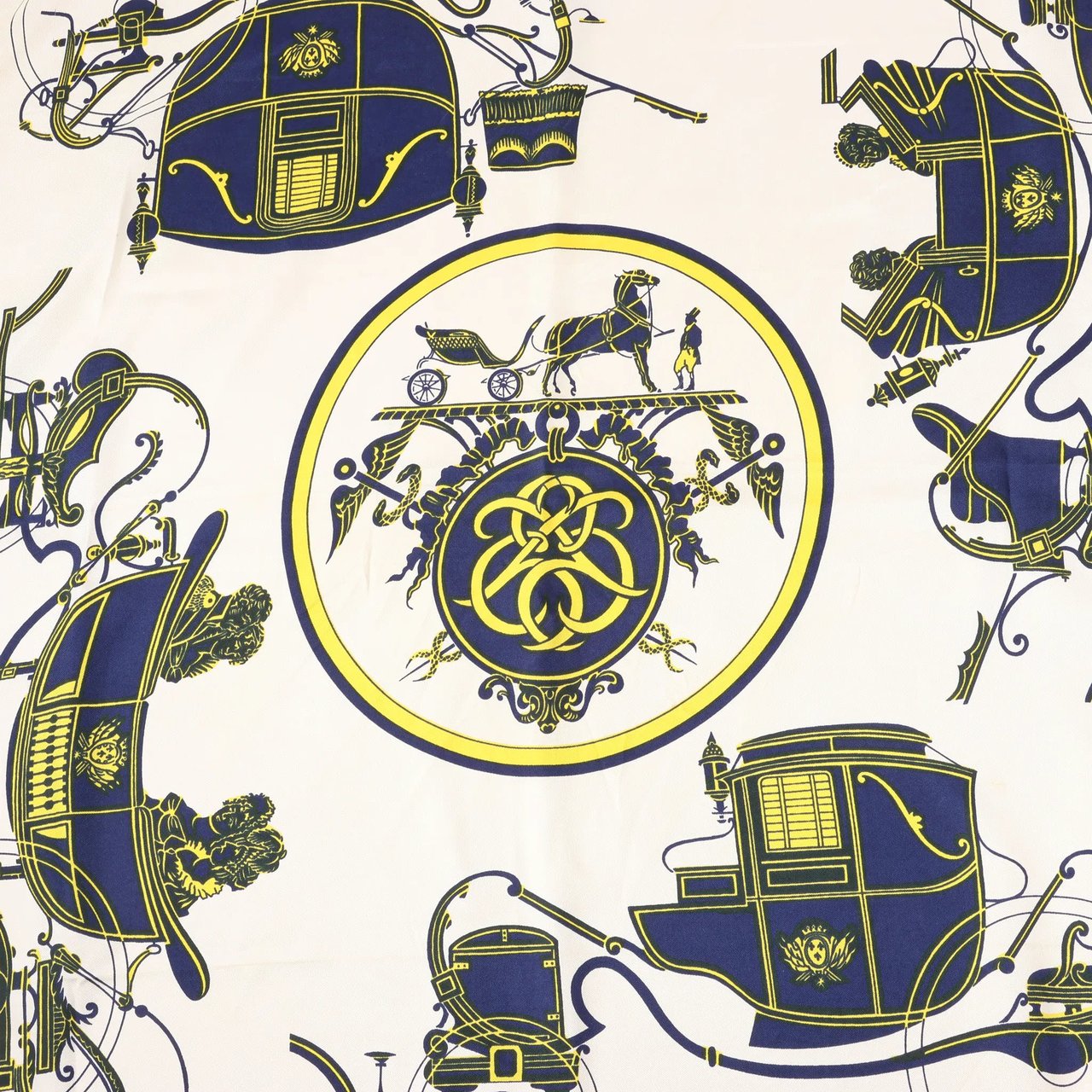 Hermès Hermès Carré 90 "ATTELAGE EN ARBALETE" Silk handkerchief in Yellow Geel