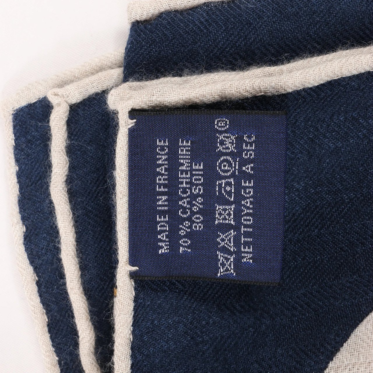 Hermès Hermès Carré Géant "Malines Chevaux Déchène" Cashmere & Silk handkerchief in Beige x Navy Blue Beige