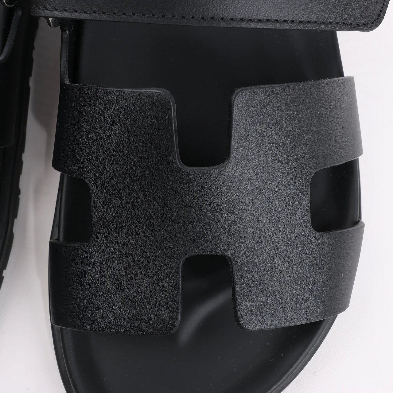 Hermès HERMES Cypre Leather Sandals in Black, Size 38.5 EU Zwart