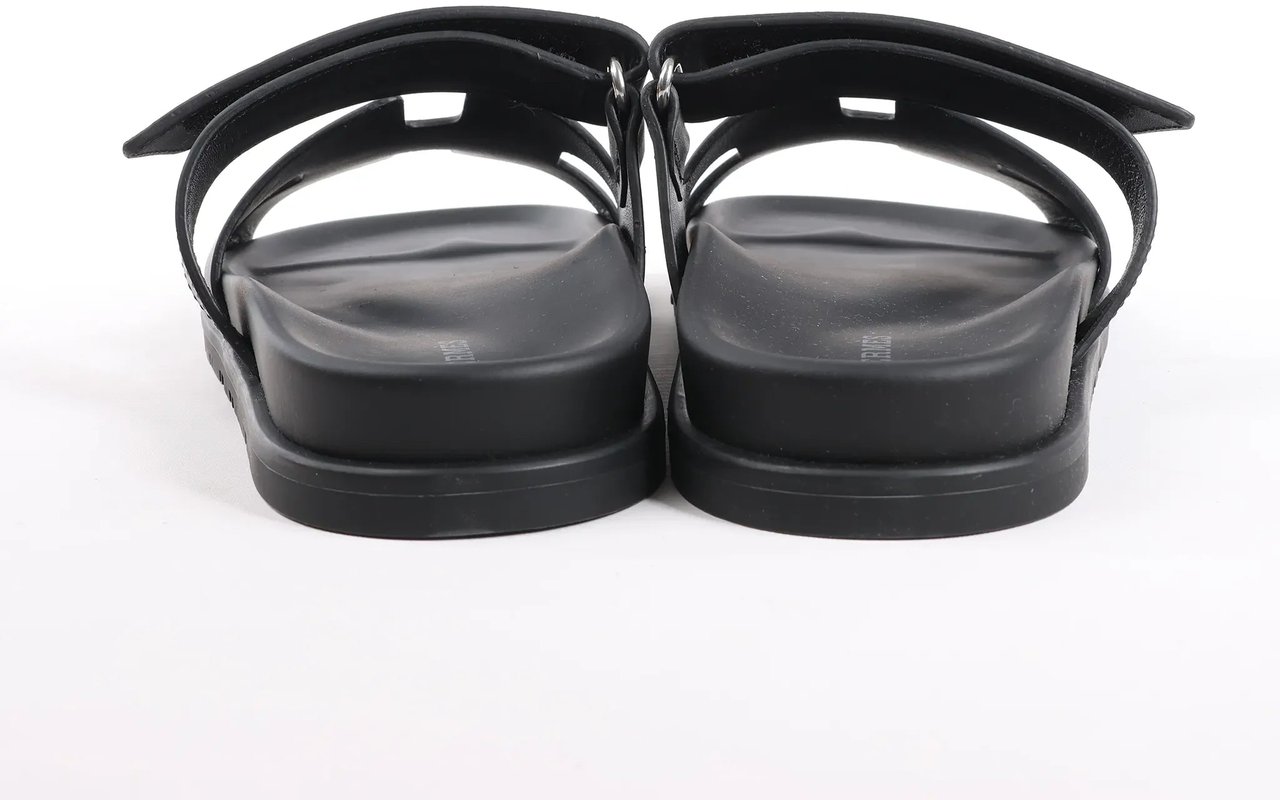 Hermès HERMES Cypre Leather Sandals in Black, Size 38.5 EU Zwart