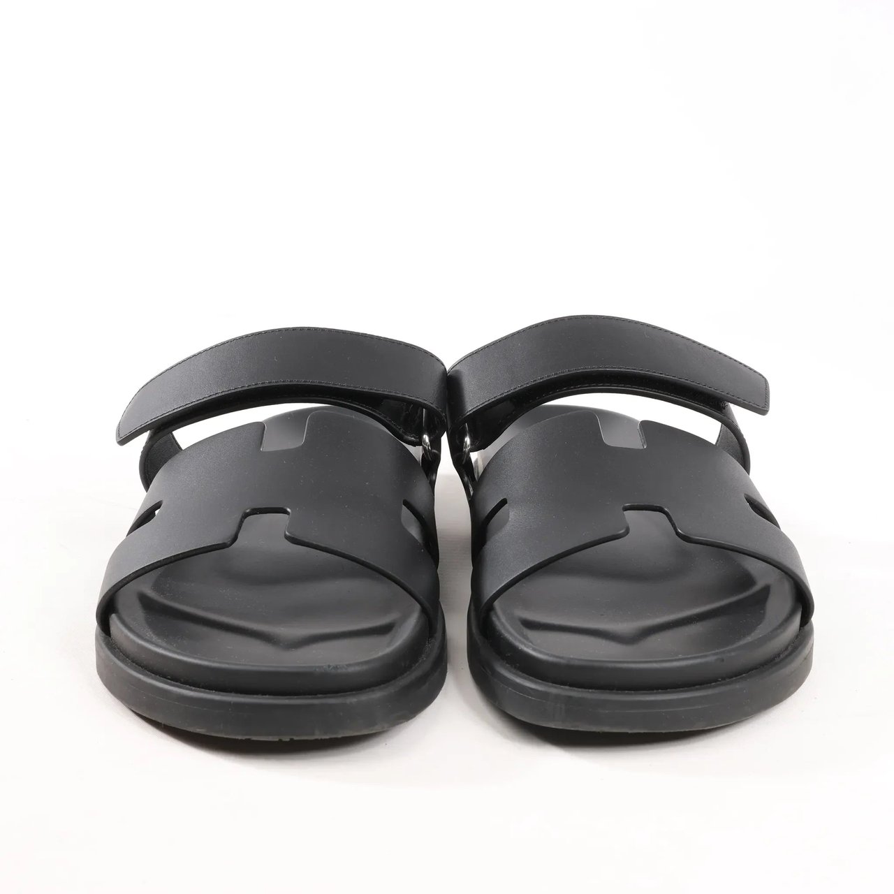 Hermès HERMES Cypre Leather Sandals in Black, Size 42 EU Zwart