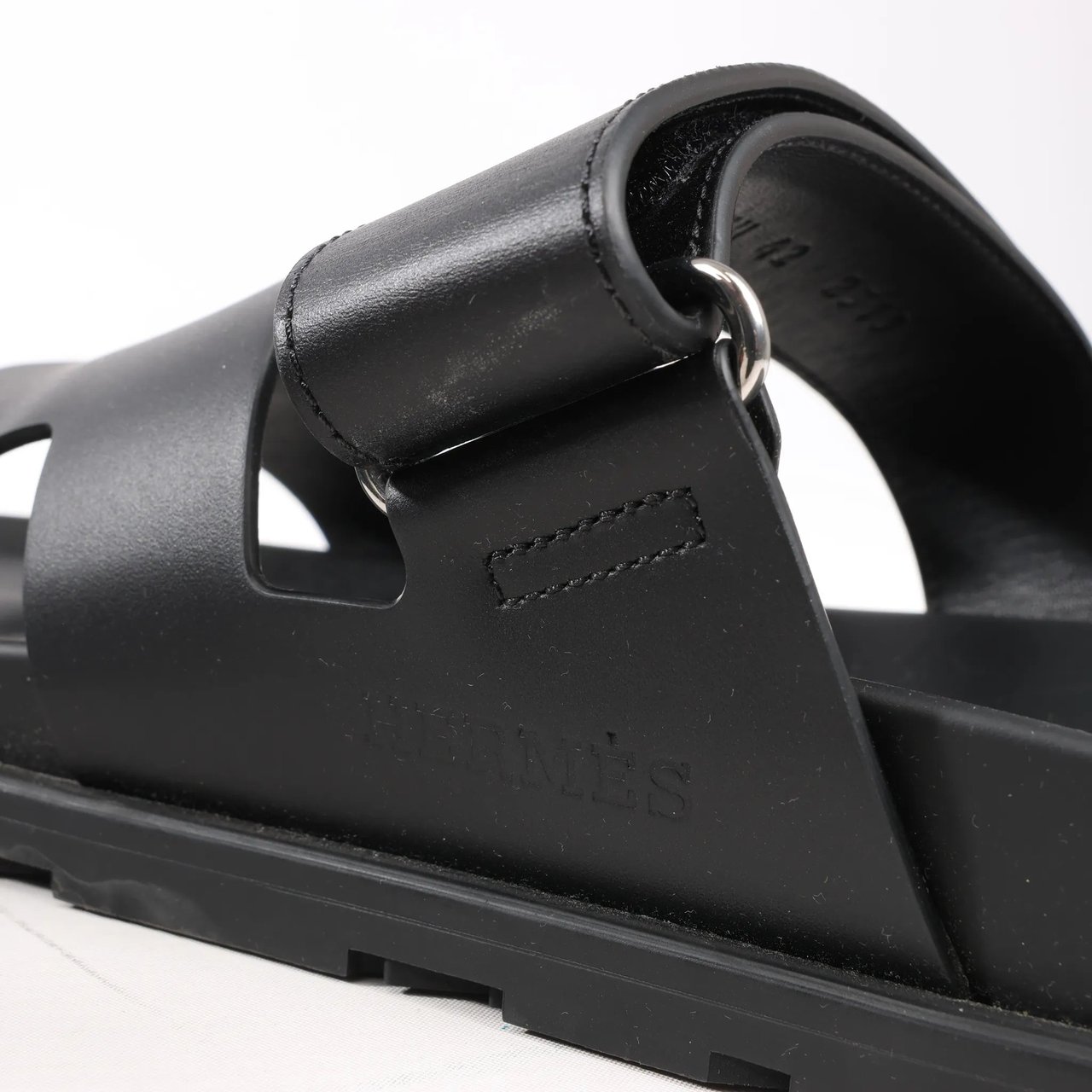 Hermès HERMES Cypre Leather Sandals in Black, Size 42 EU Zwart