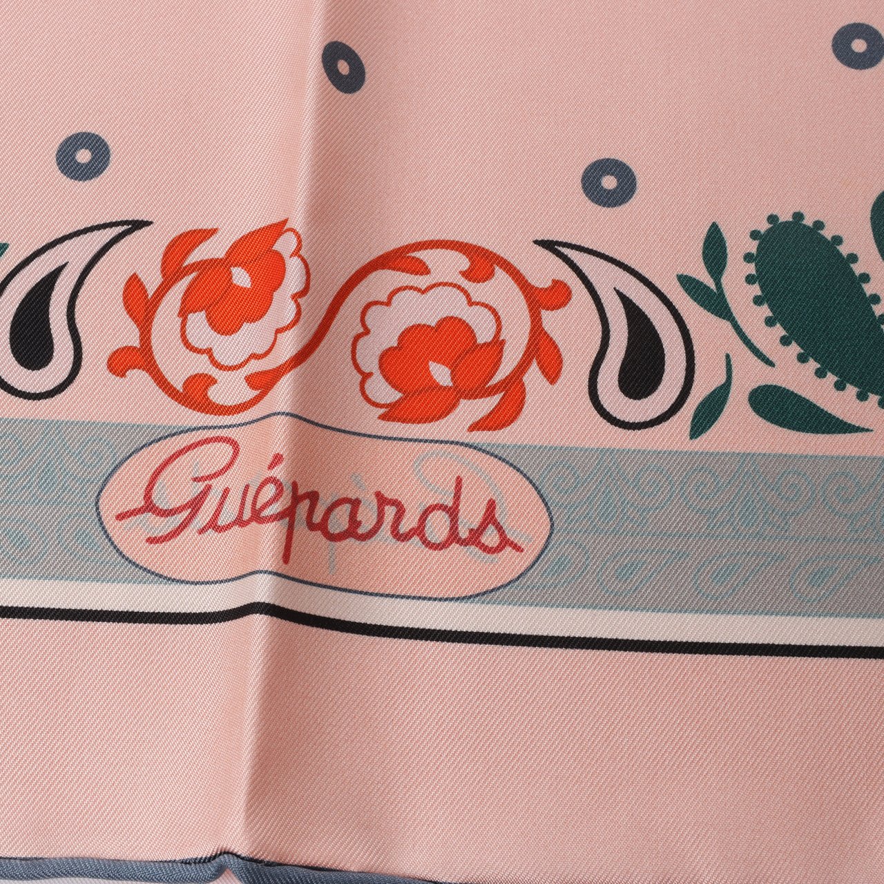 Hermès Hermès Double Face 90 "Cheetah Bandana" 100% Silk Scarf in Pink x Orange Roze