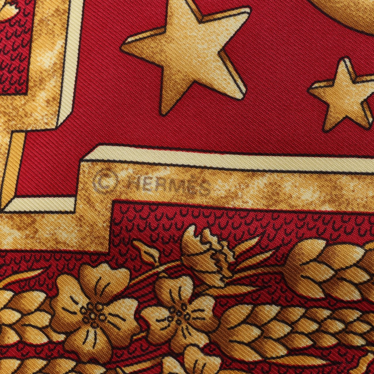 Hermès Hermès Carré 90 "CARPE DIEM" 100% Silk Scarf in Red Rood
