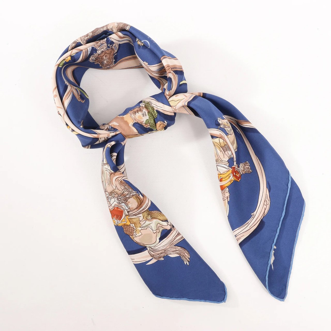 Hermès Hermès Carré 90 "ECOLE PORTUGAISE D'ART EQUESTRE" Silk handkerchief in Navy Blue Navy