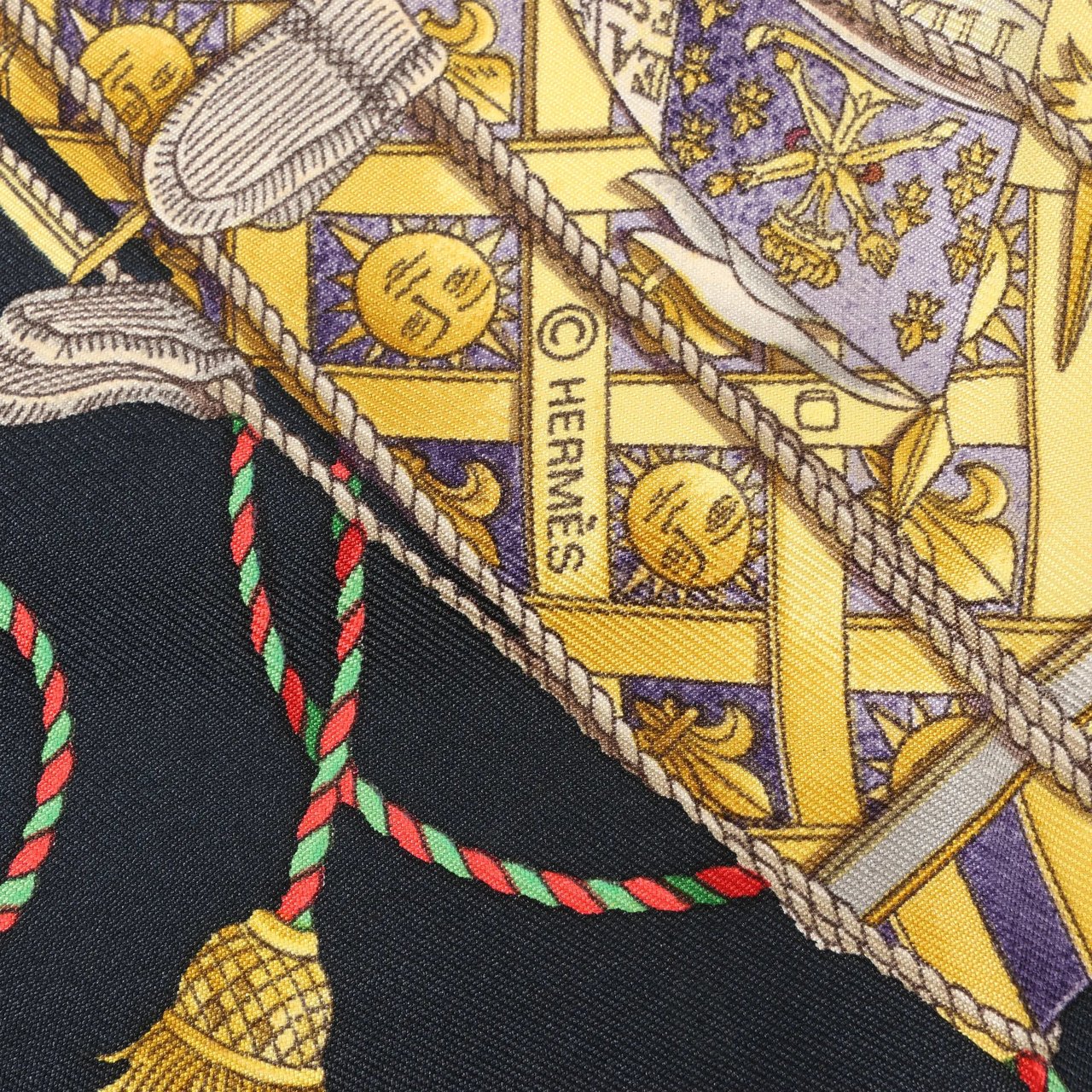 Hermès Hermès Carré 90 "LES TAMBOURS" Silk handkerchief in Black Zwart