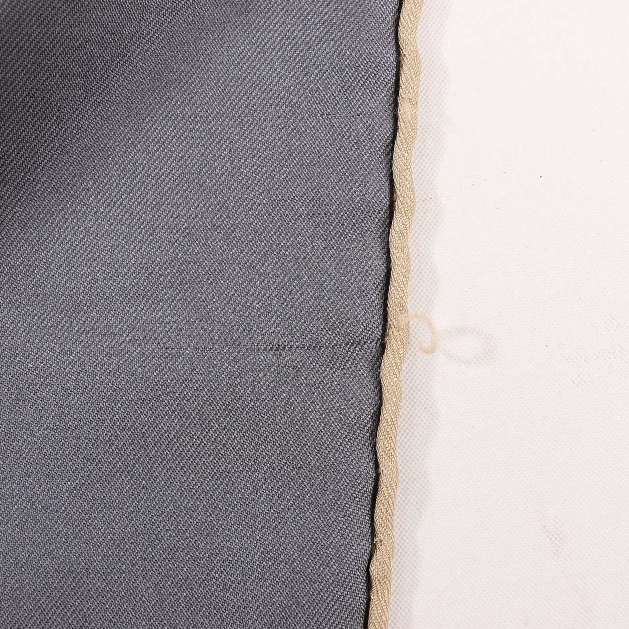 Hermès Hermès Carré 90 "ALLIANCES DU MONDE" Silk handkerchief in Gray Grijs