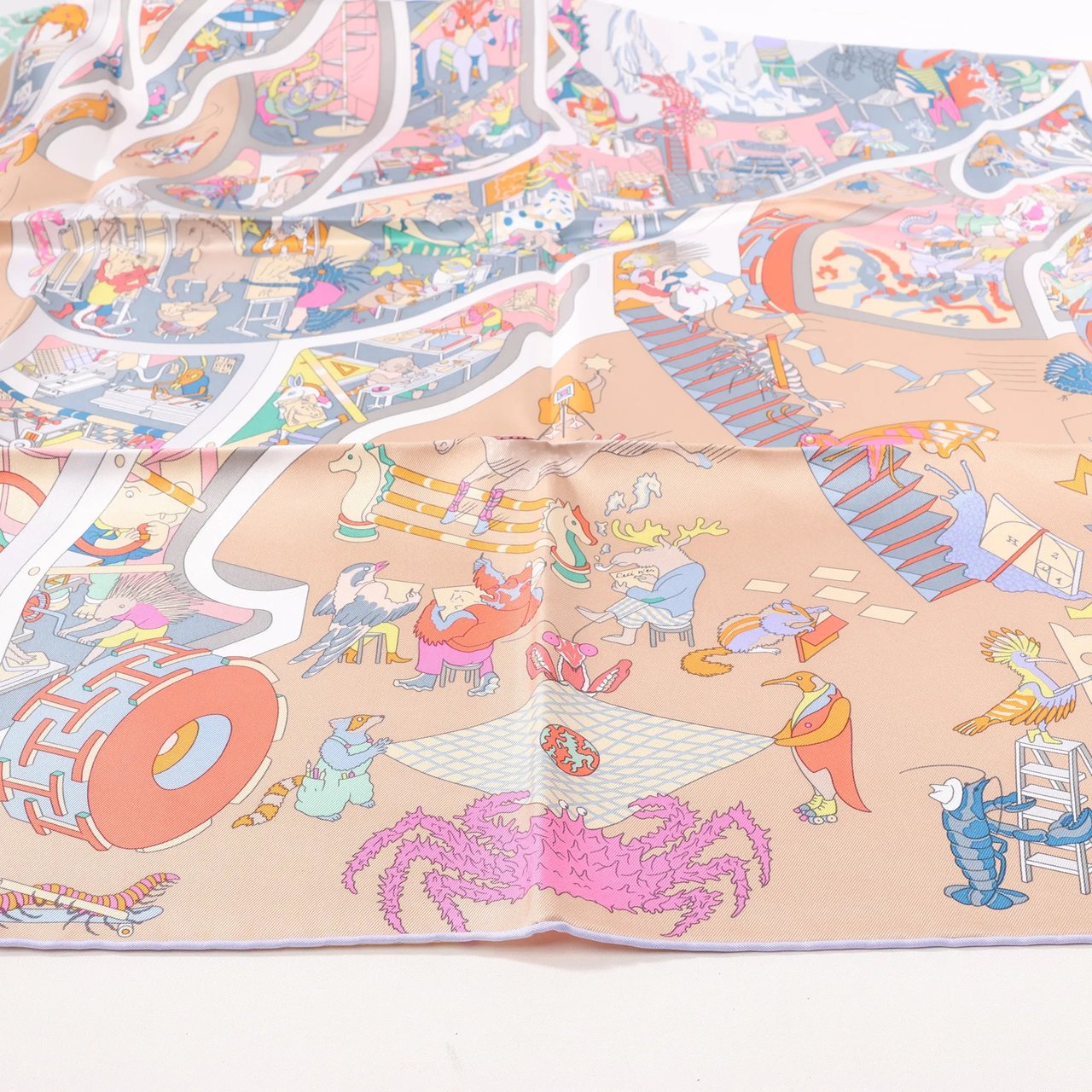 Hermès Hermès Carré 90 "Academia" Silk handkerchief in Pink Roze