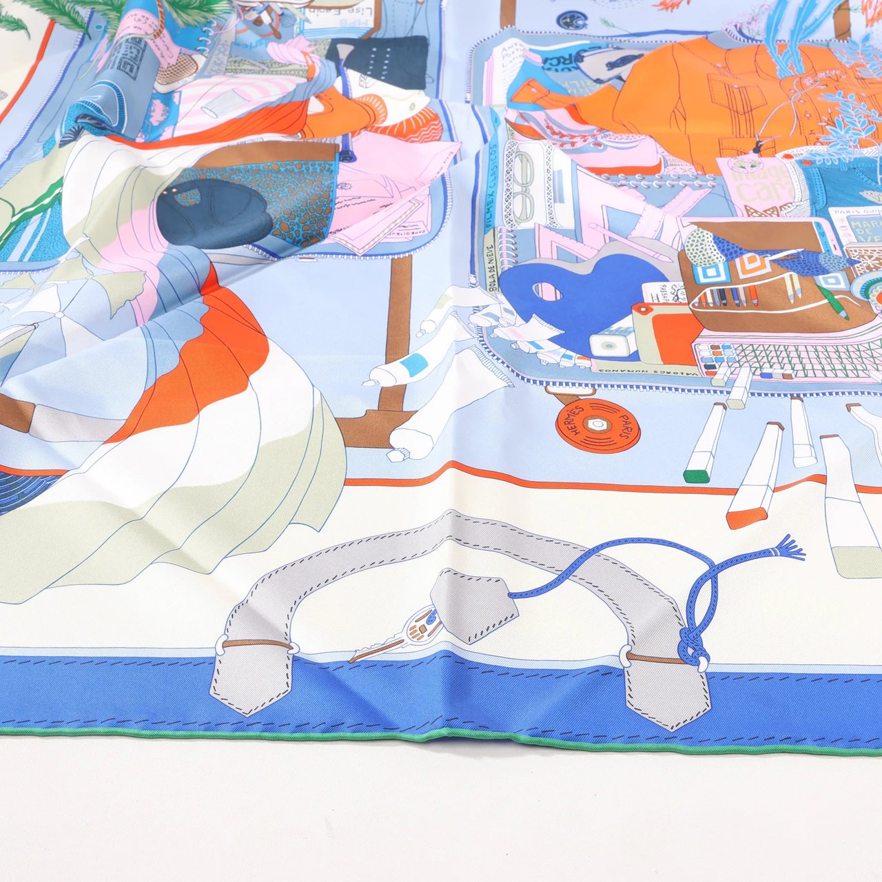 Hermès Hermès Carré 90 "BAGAGE A MAIN" Silk handkerchief in Blue Blauw