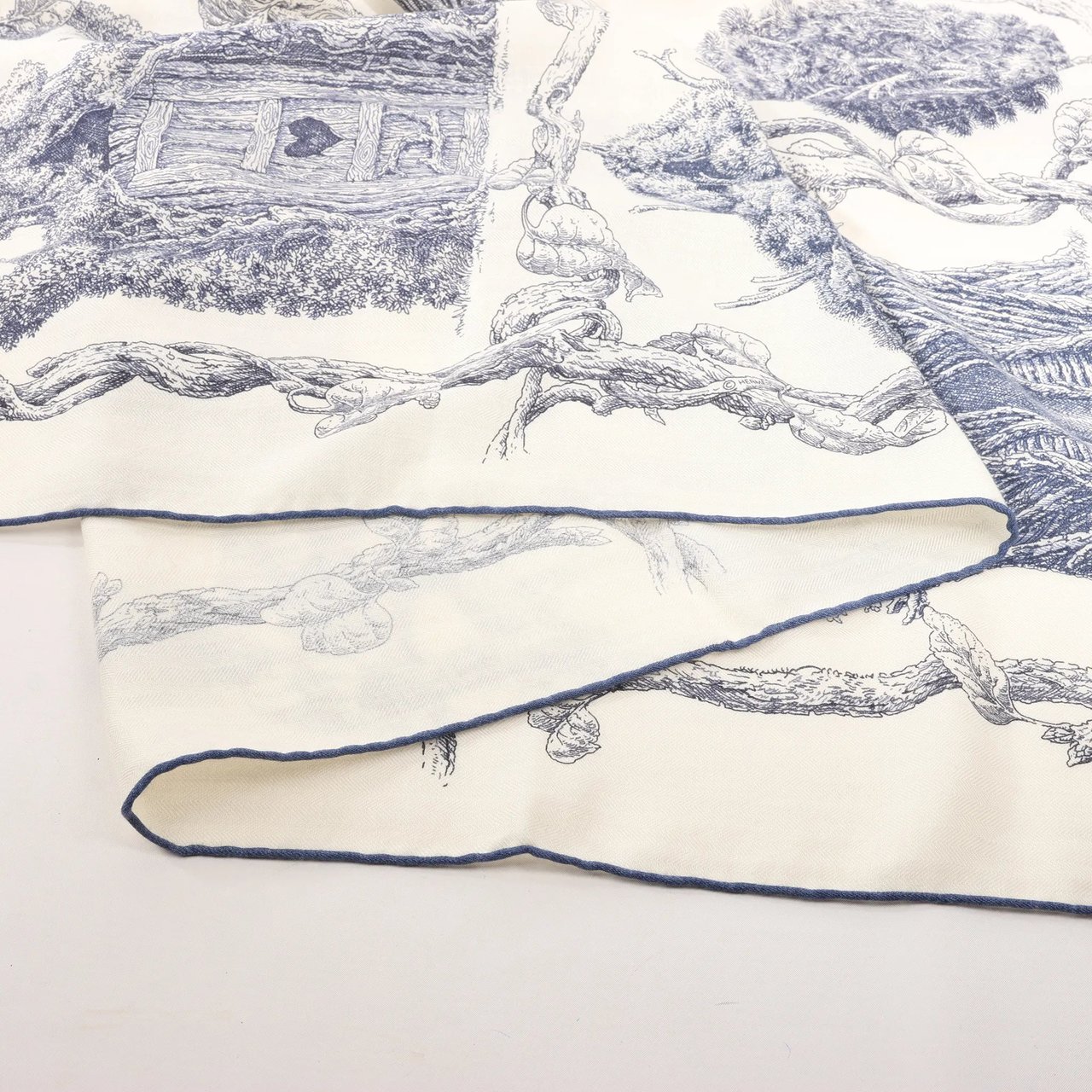 Hermès Hermès Carré Géant "LES CABANES" Cashmere & Silk Scarf in in Beige x Navy Beige