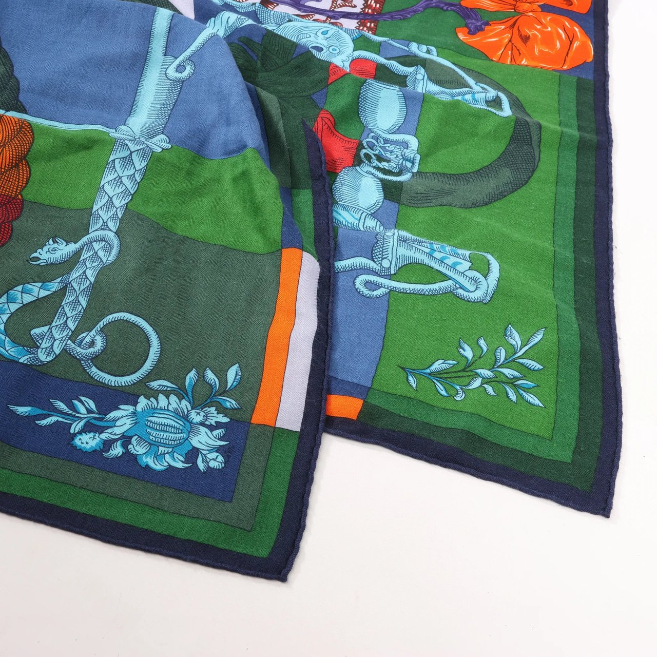Hermès Hermès Carré Géant "ETRIERS" Cashmere & Silk Scarf in Navy Blue Blauw