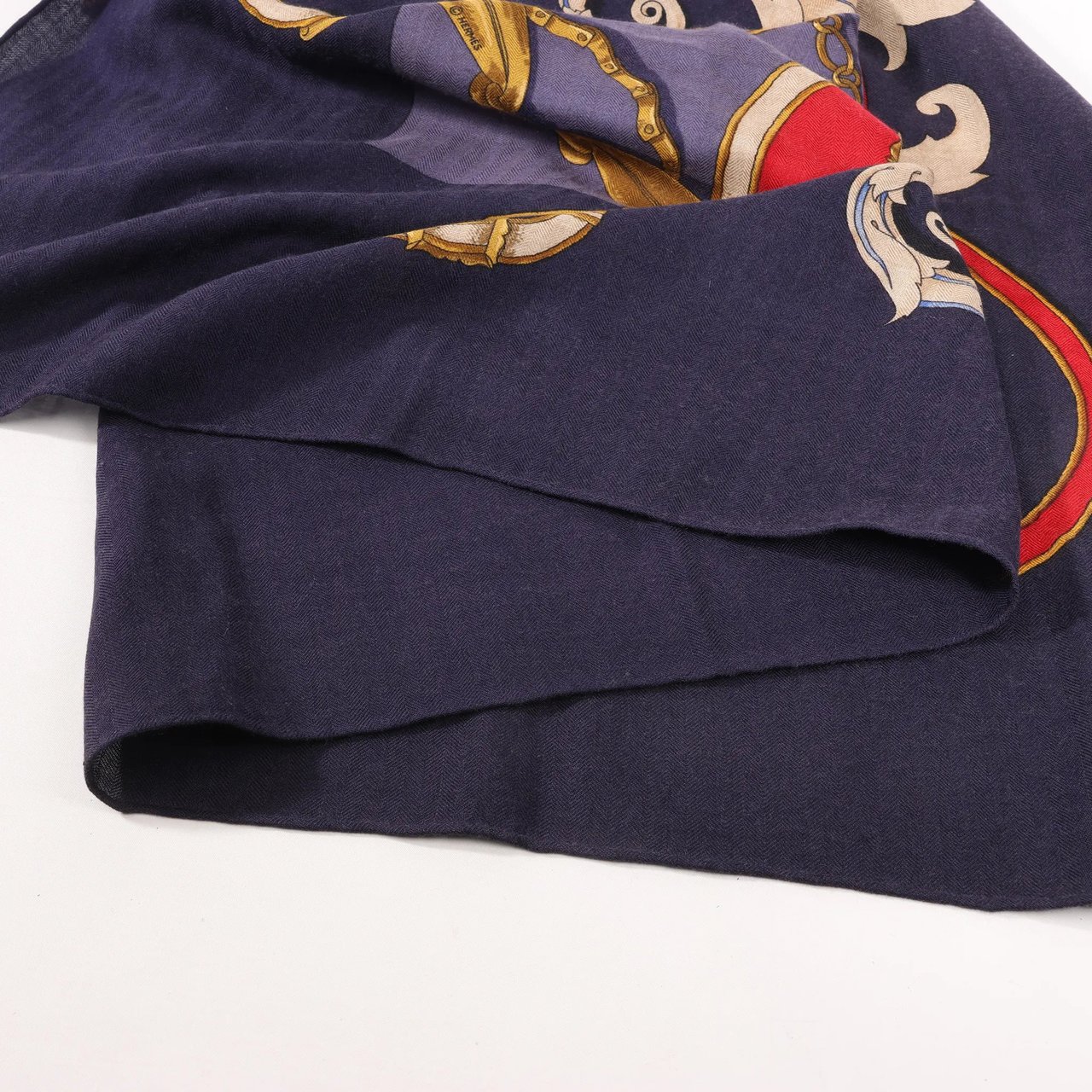 Hermès Hermès Carré Géant "L'INSTRUCTION DUROY" Cashmere & Silk Scarf in in Navy Blue x Red Blauw
