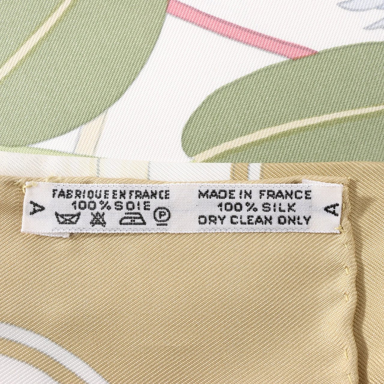 Hermès Hermès Carré 90 "Flora Graeca" Silk handkerchief in Beige Beige
