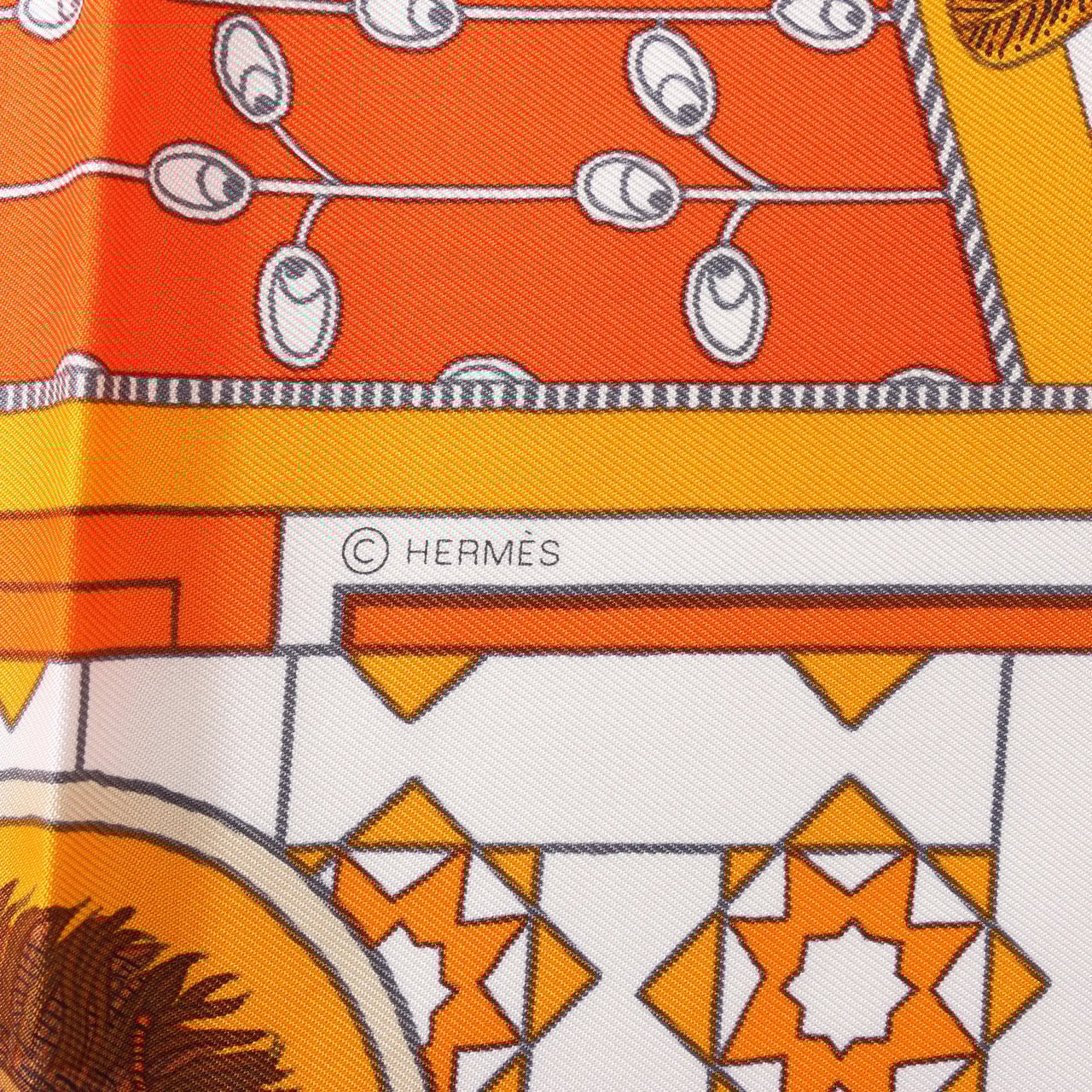 Hermès Hermès Carré 90 "La Danse des Amazones" Silk handkerchief in Orange Oranje