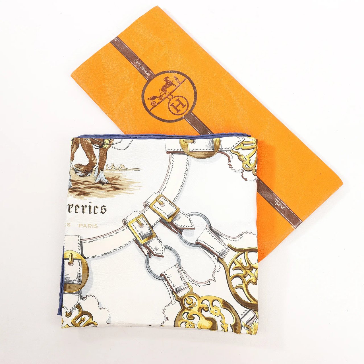 Hermès Hermès Carré 90 "Cuivreries" Silk handkerchief in Navy Blue x White Blauw