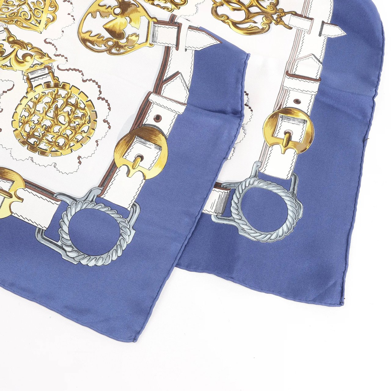 Hermès Hermès Carré 90 "Cuivreries" Silk handkerchief in Navy Blue x White Blauw